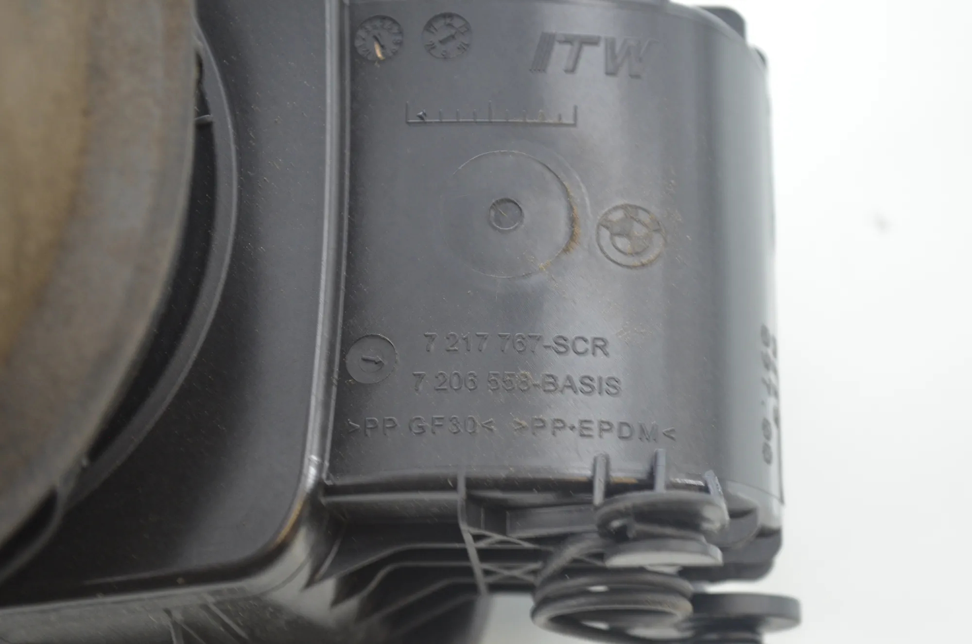 Fuel Tank Flap Cap – OEM 7206558 · BMW 5 Touring (F11) 535 d xDrive 2013 – 5