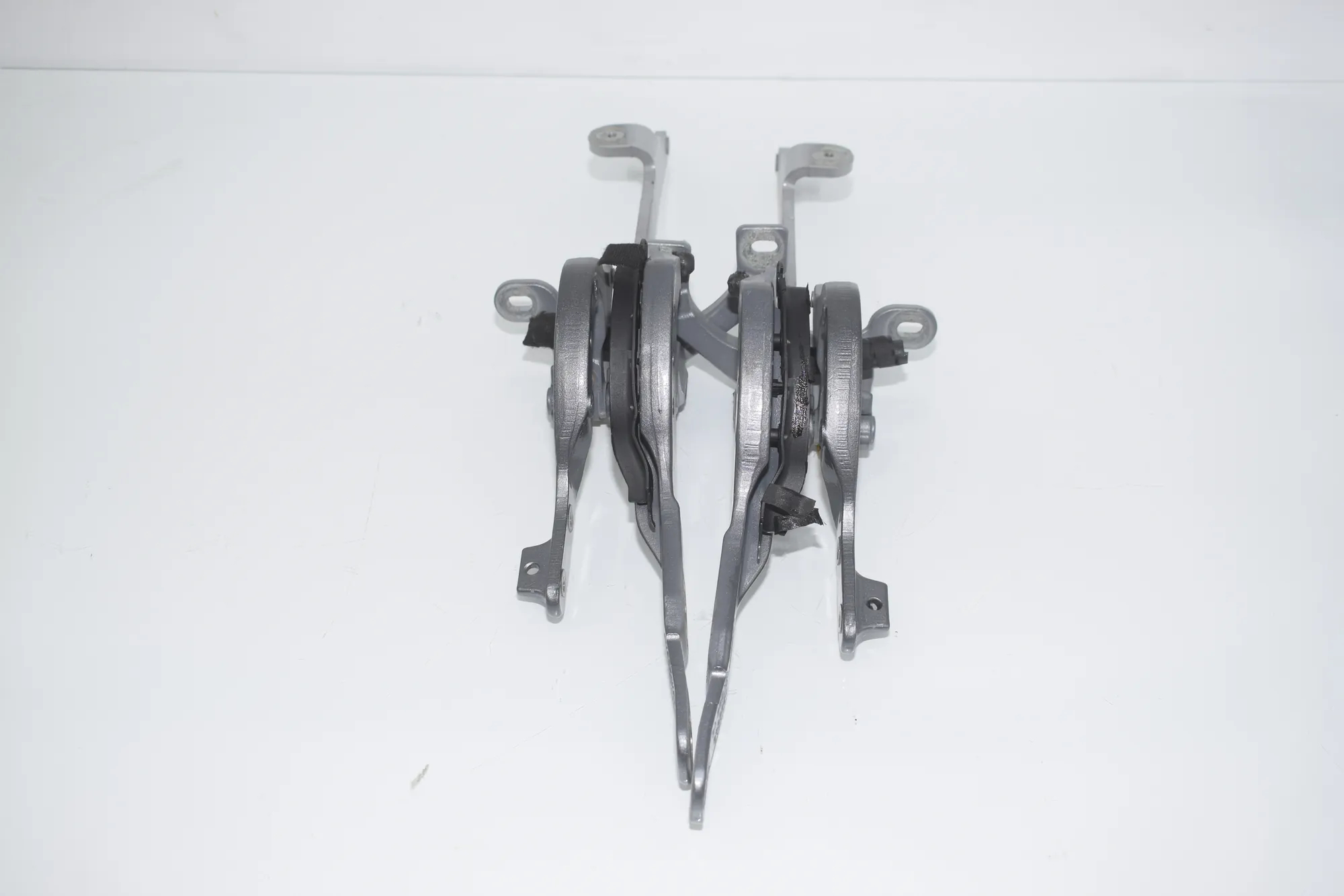Left Side Bootlid Hinge – OEM 7206639 · BMW 5 Touring (F11) 535 d xDrive 2013 – 3