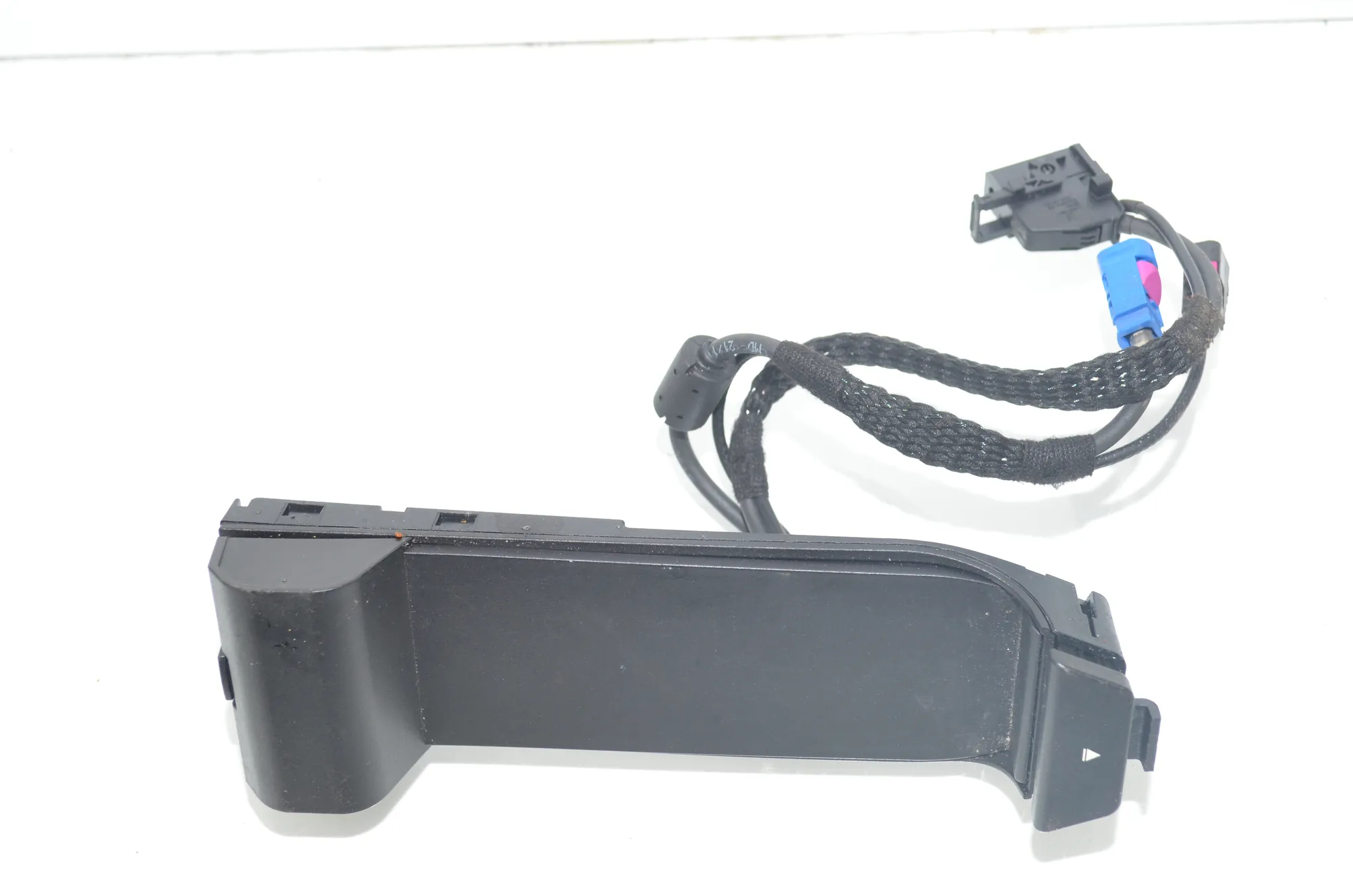 Other Control Units – OEM 6854722 · BMW 5 (F10) 530 d xDrive 2011 – 5