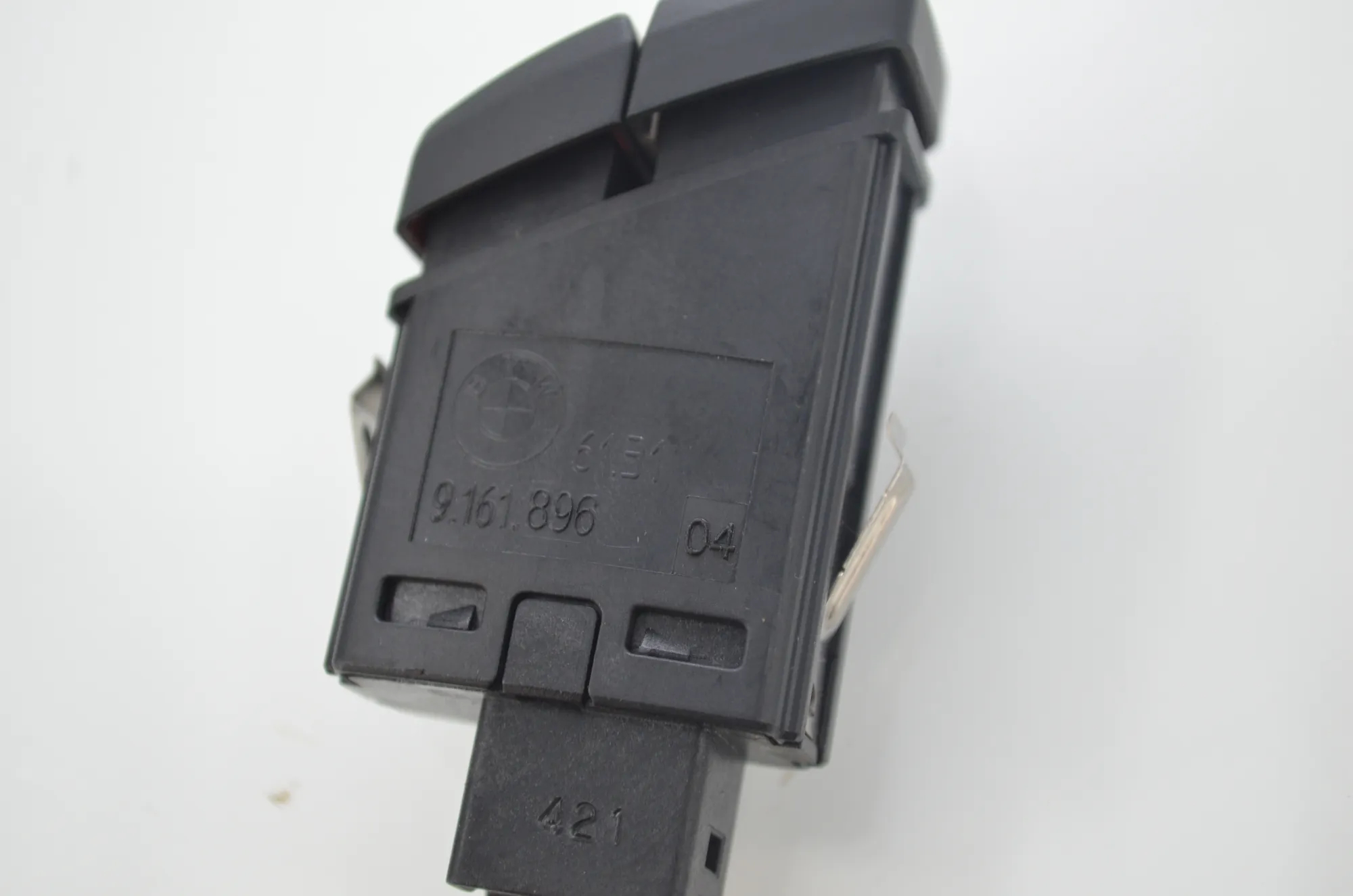 Switches – OEM 9196886 · BMW 5 (F10) 530 d xDrive 2011 – 8