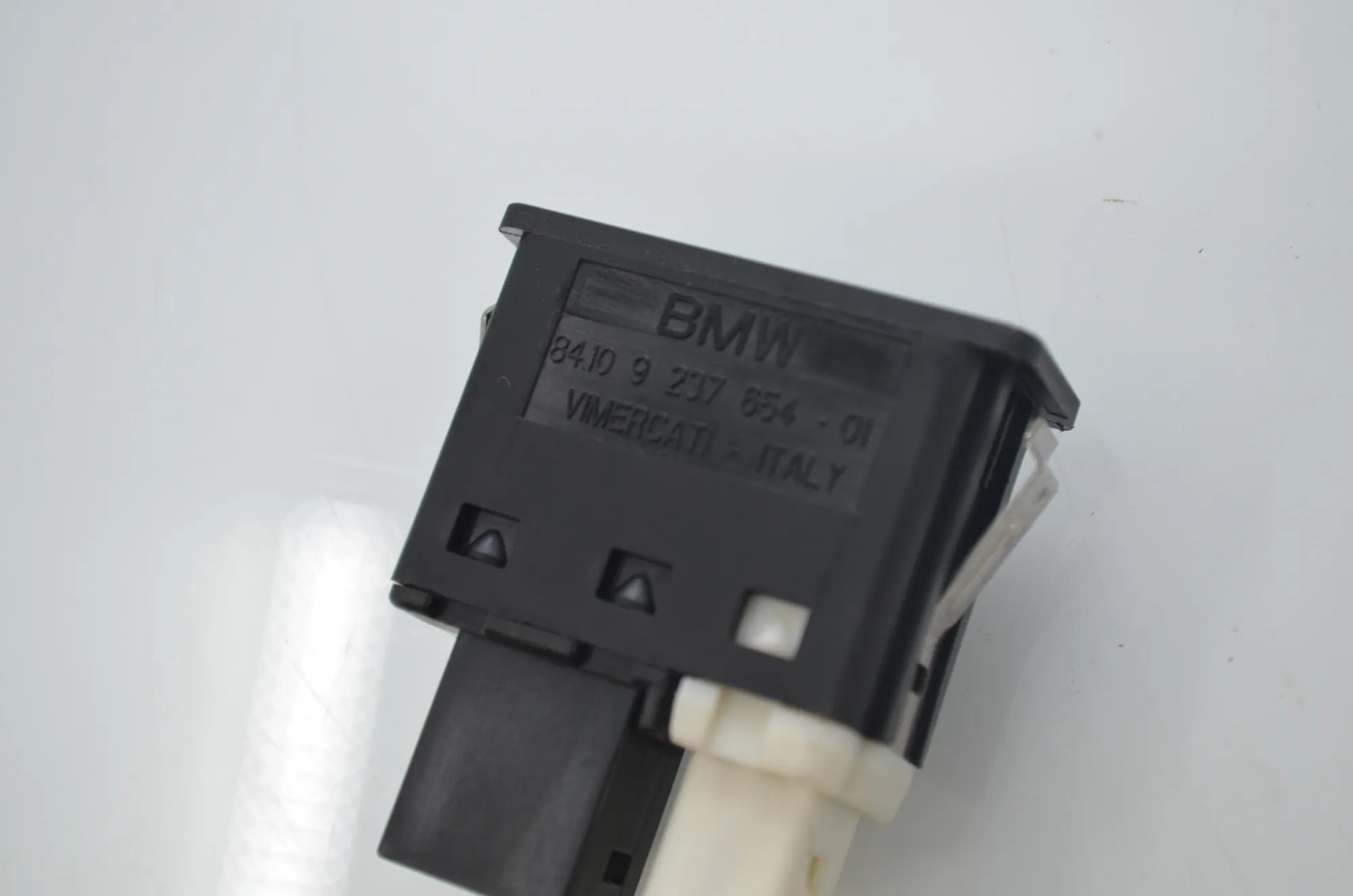 Switches – OEM 9196886 · BMW 5 (F10) 530 d xDrive 2011 – 6