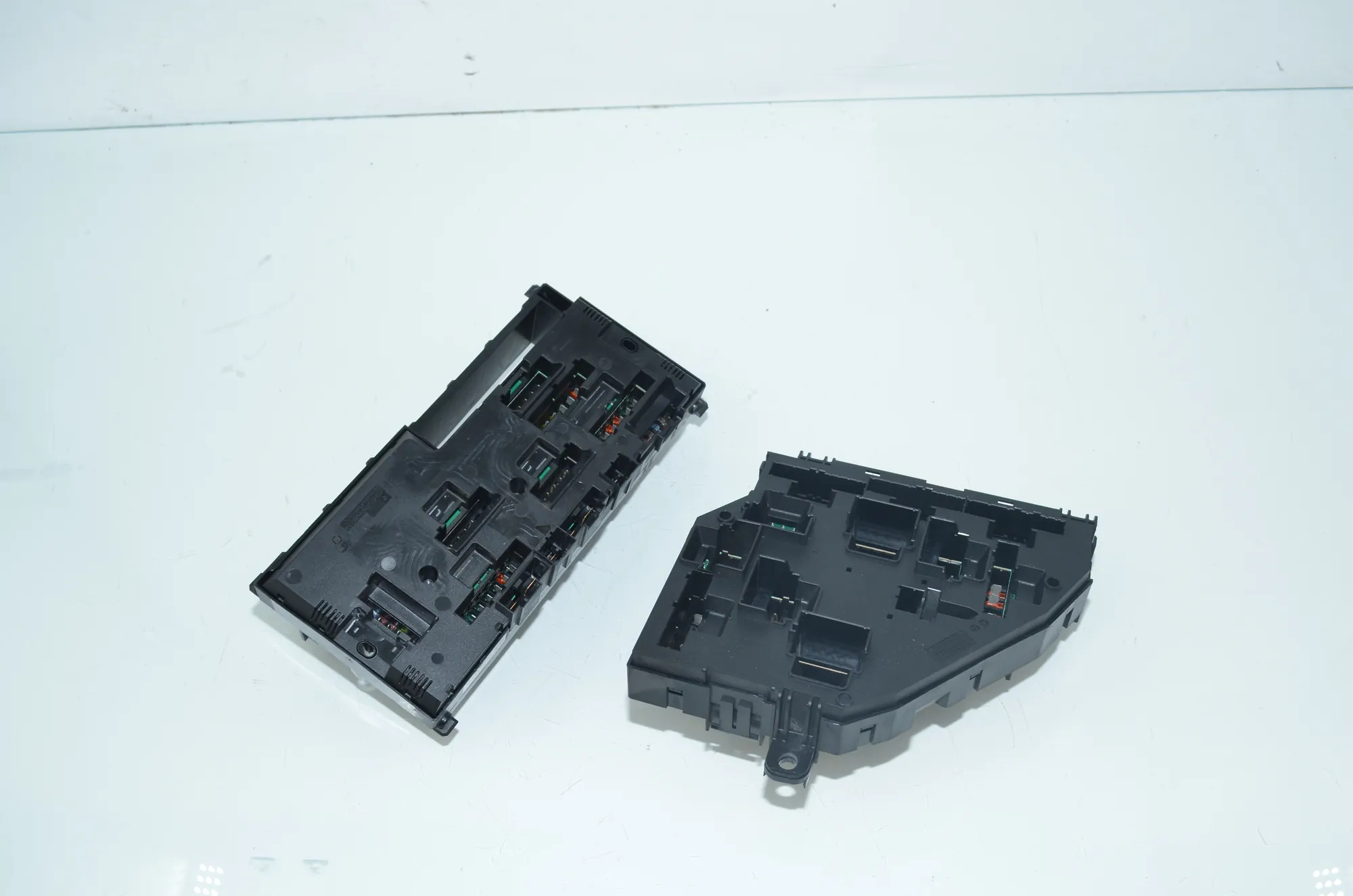 Fuse Box – OEM 9252813 · BMW 5 (F10) 530 d xDrive 2011 – 4
