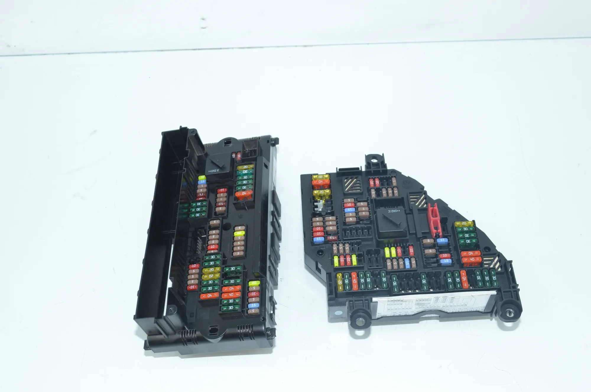 Fuse Box – OEM 9252813 · BMW 5 (F10) 530 d xDrive 2011