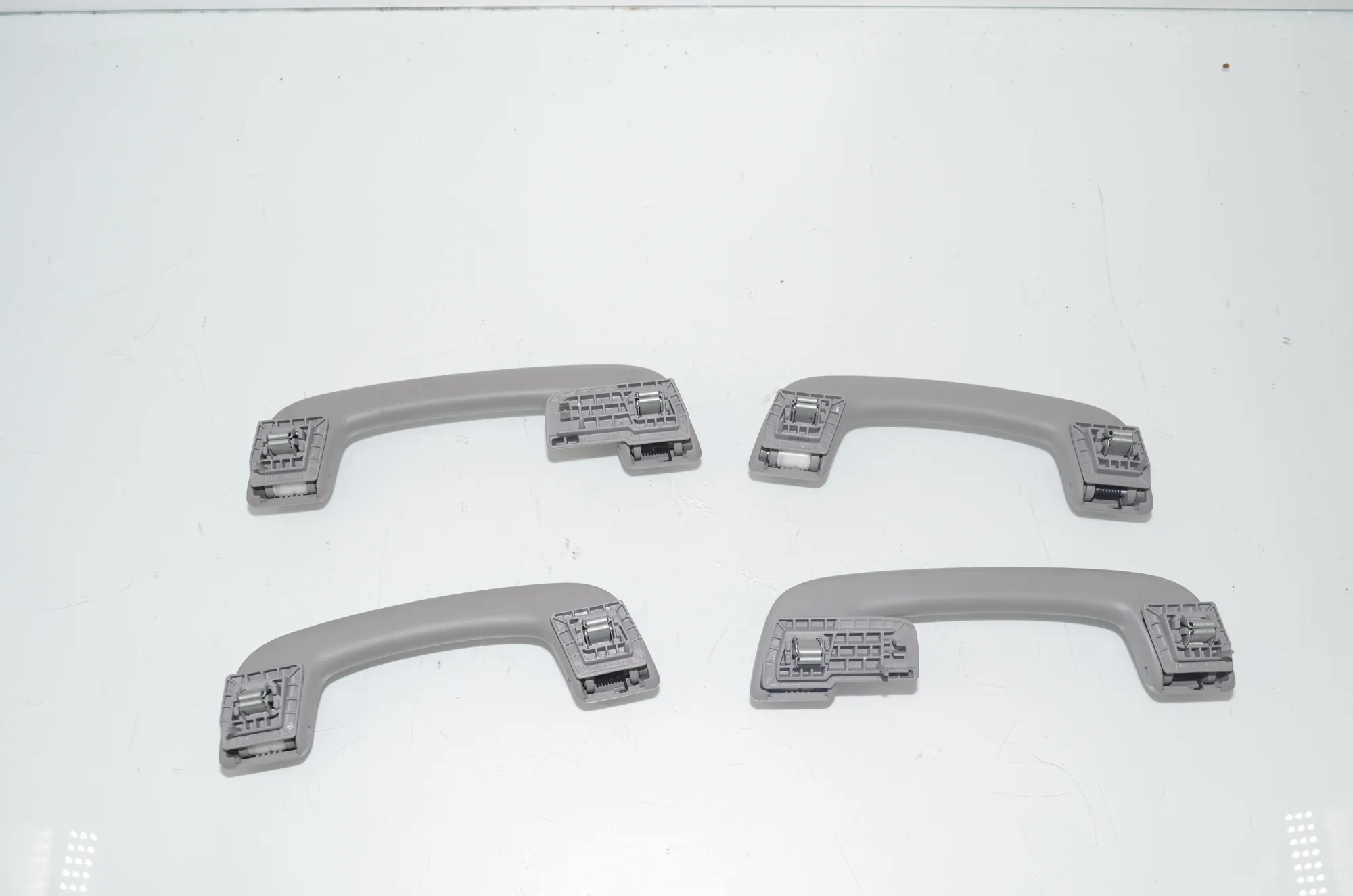 Interior Roof Handle Set – OEM 7495617 · BMW 5 Touring (F11) 535 d xDrive 2013 – 4