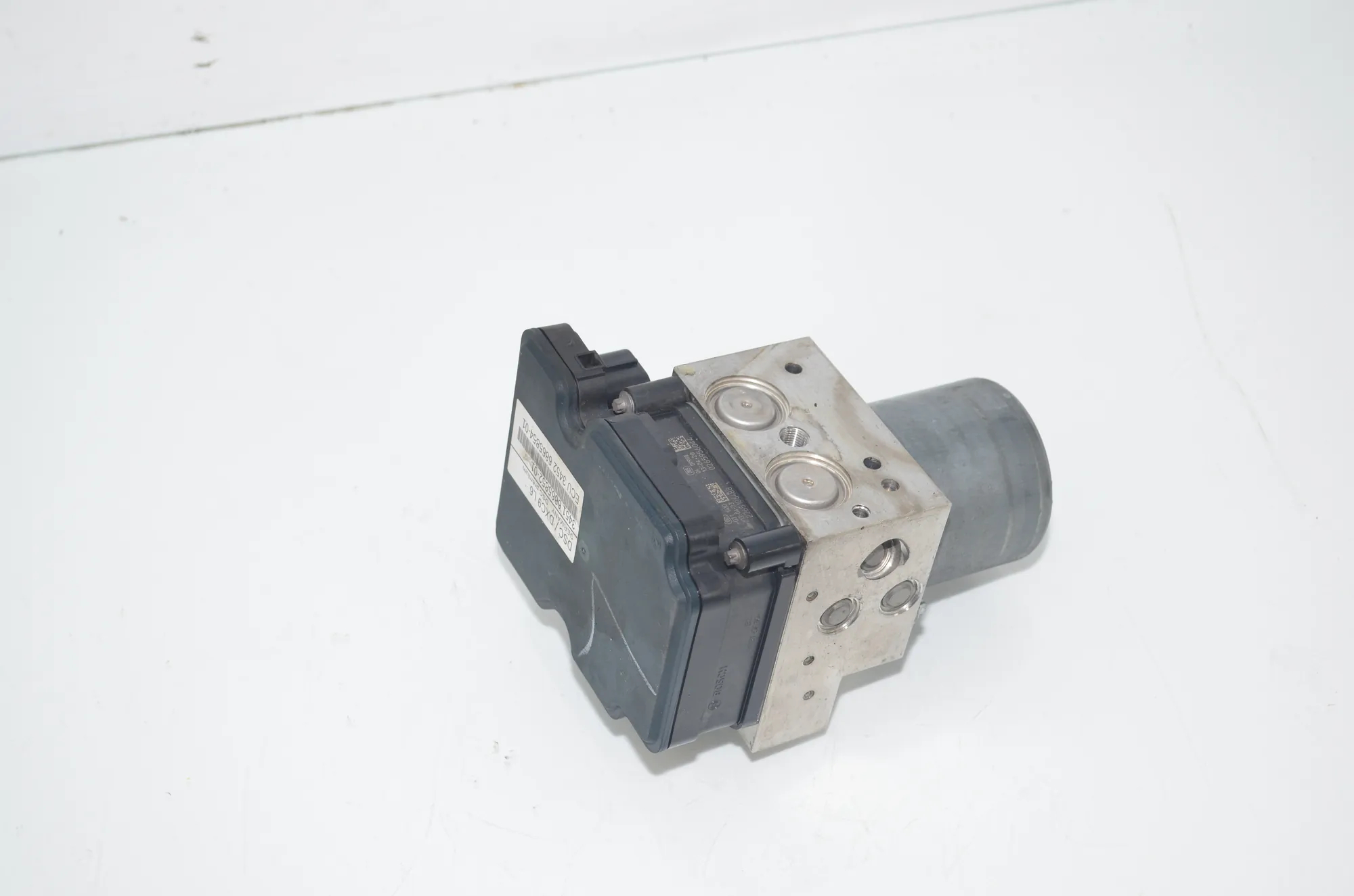 ABS Pump – OEM 6865852 · BMW 5 Touring (F11) 535 d xDrive 2013 – 3