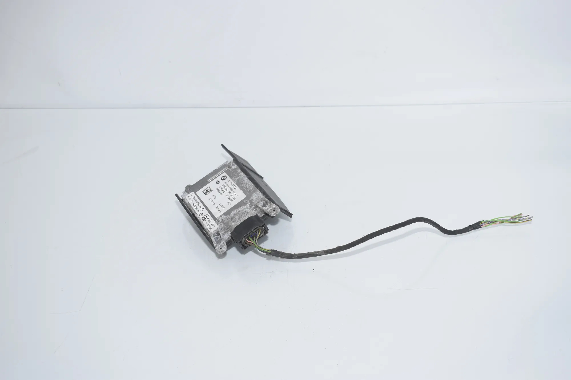 Blind Spot Control Module – OEM 6862475 · BMW 5 Touring (F11) 535 d xDrive 2013 – 4