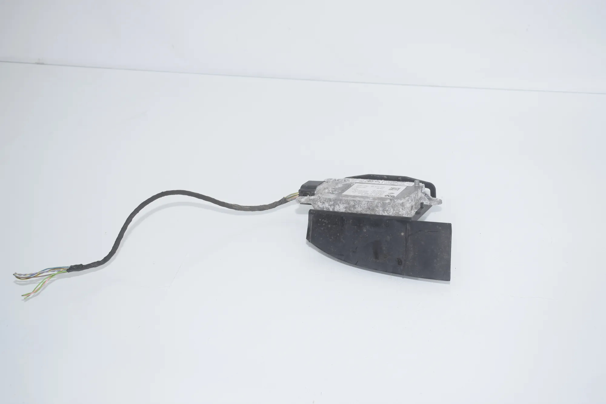 Blind Spot Control Module – OEM 6862475 · BMW 5 Touring (F11) 535 d xDrive 2013 – 3