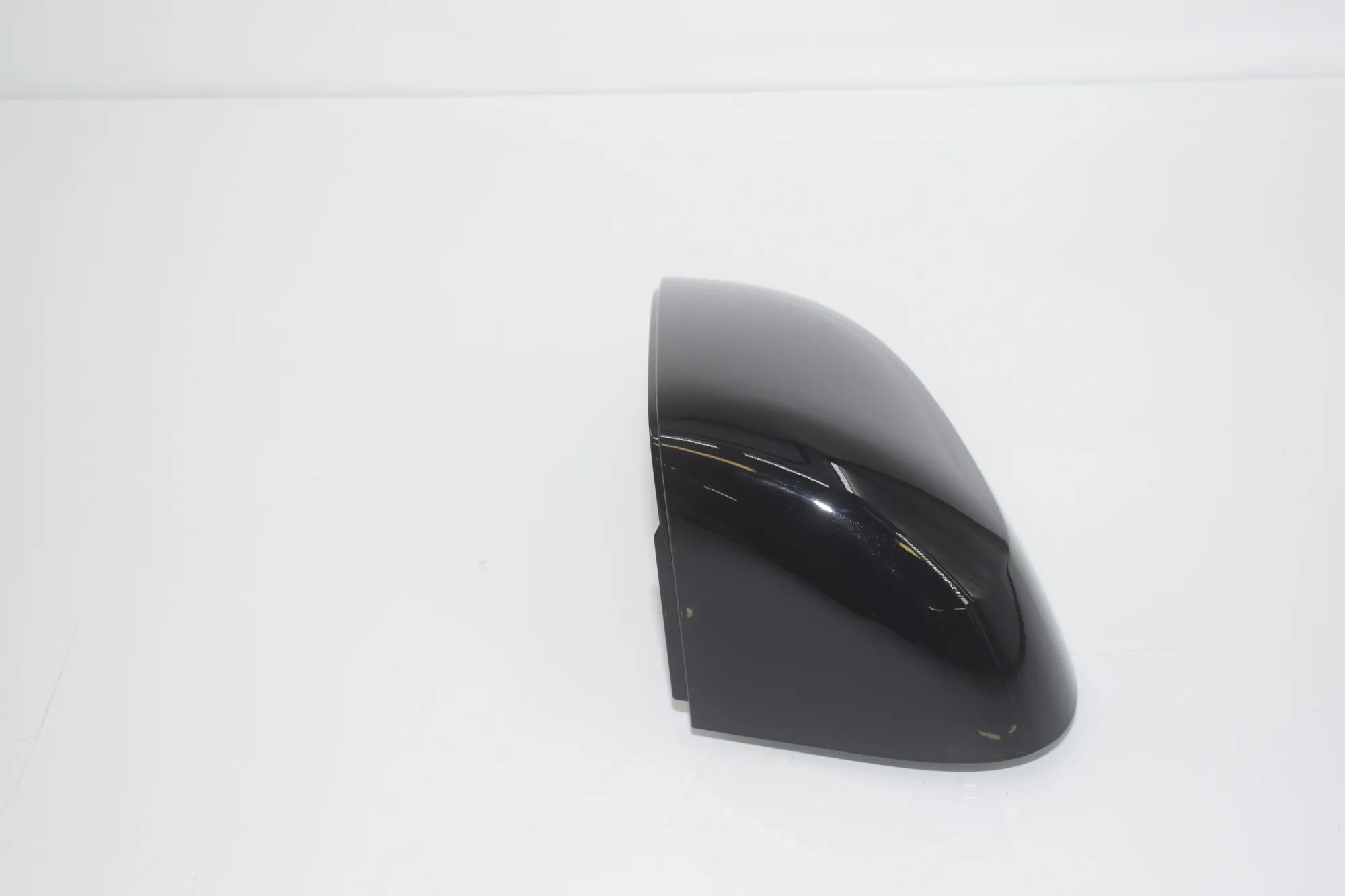 Front Left Mirror Trim – OEM 5A1BA71 · BMW X1 (U11) BMW X1 (U11) 2024 – 2
