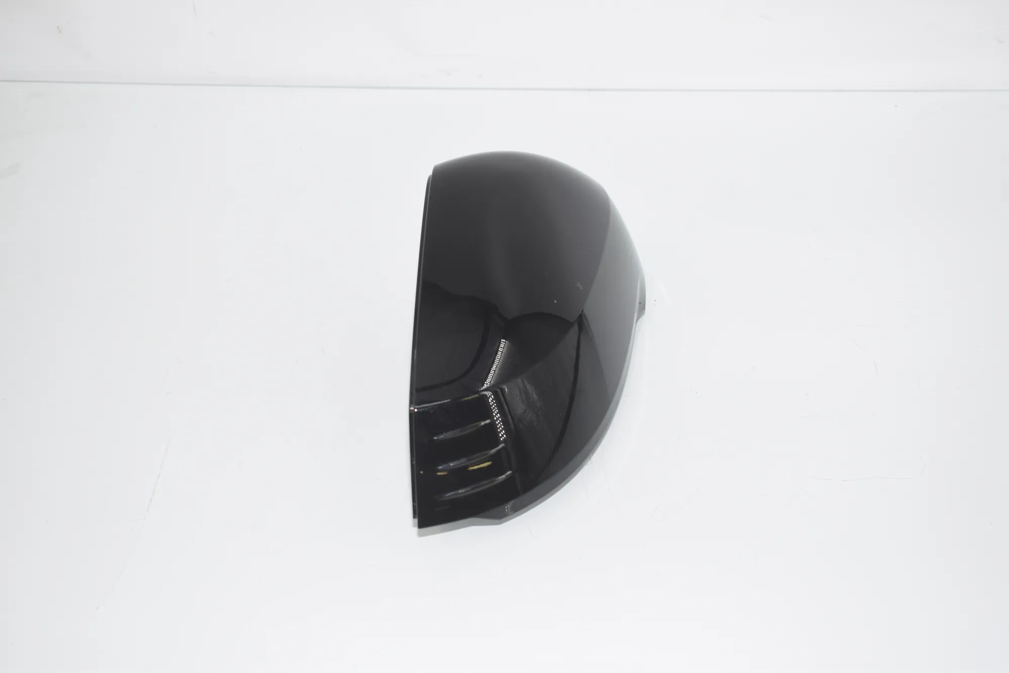 Front Left Mirror Trim – OEM 5A1BA72 · BMW X1 (U11) BMW X1 (U11) 2023 – 2