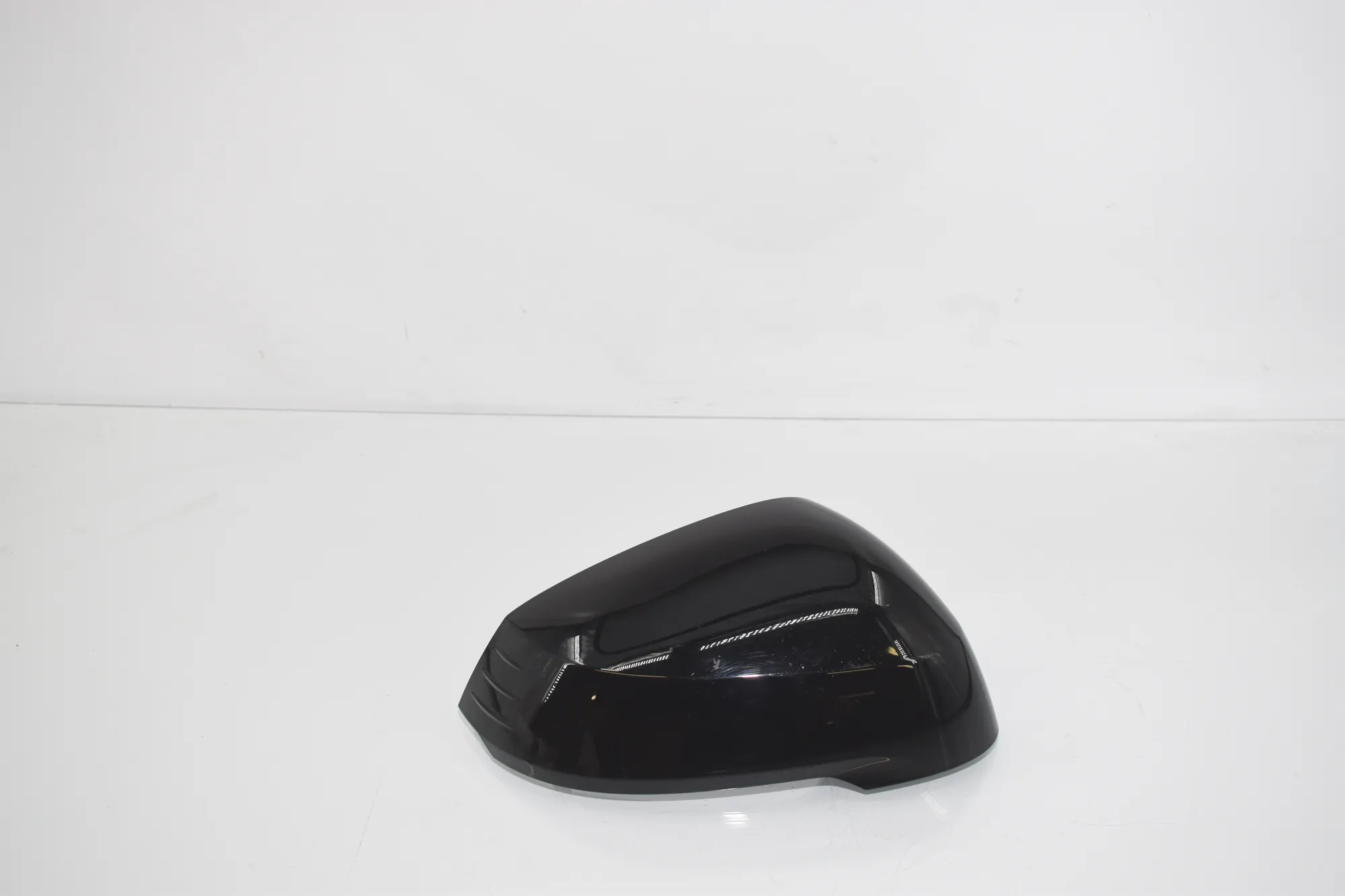 Front Left Mirror Trim – OEM 5A1BA72 · BMW X1 (U11) BMW X1 (U11) 2023 – 3