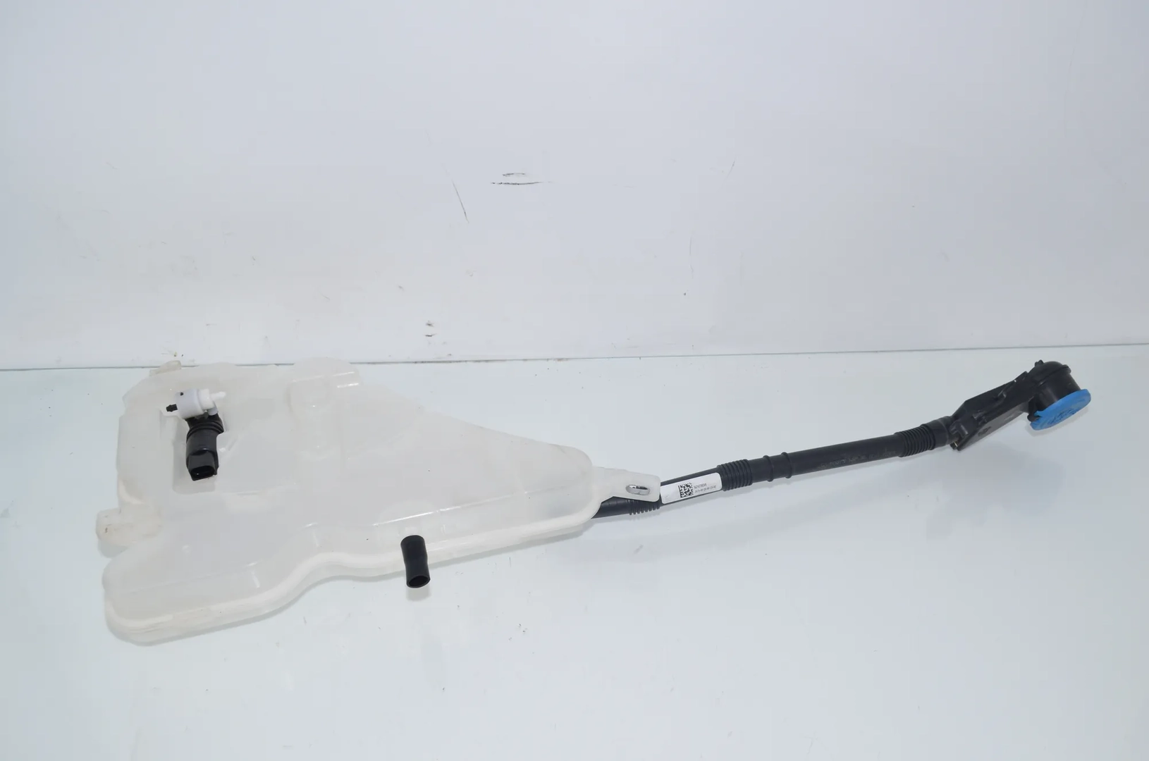 Window Washer Tank – OEM 7449656 · BMW 3 Touring (G21) (2019 - -) 320 d 2019
