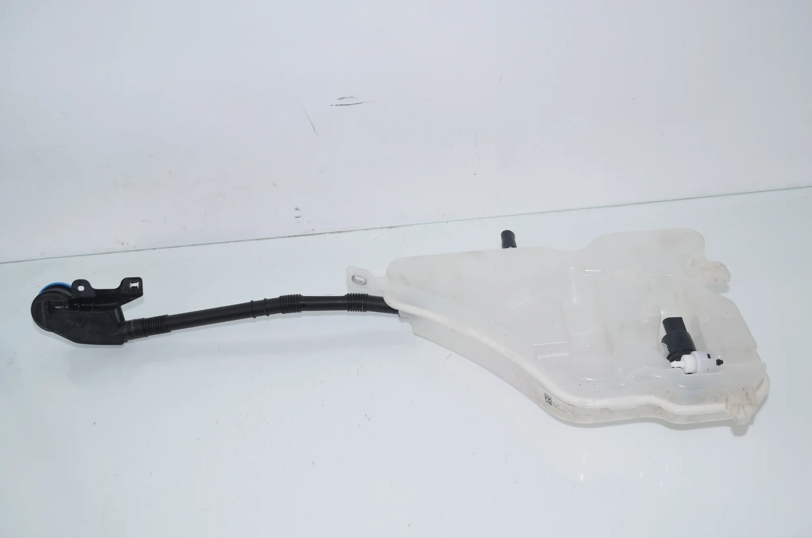 Window Washer Tank – OEM 7449656 · BMW 3 Touring (G21) (2019 - -) 320 d 2019 – 2