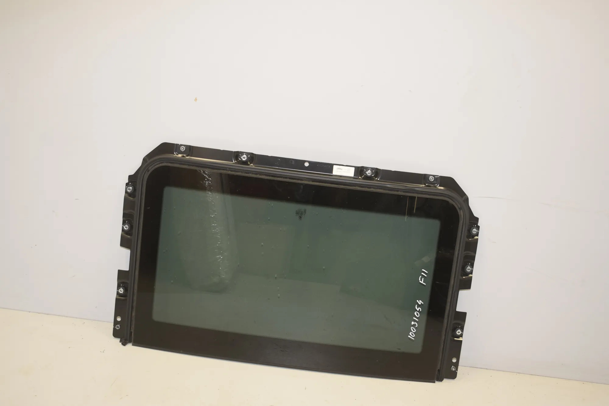 Sunroof – OEM 54107228756 · BMW 5 Touring (F11) 535 d xDrive 2013 – 6
