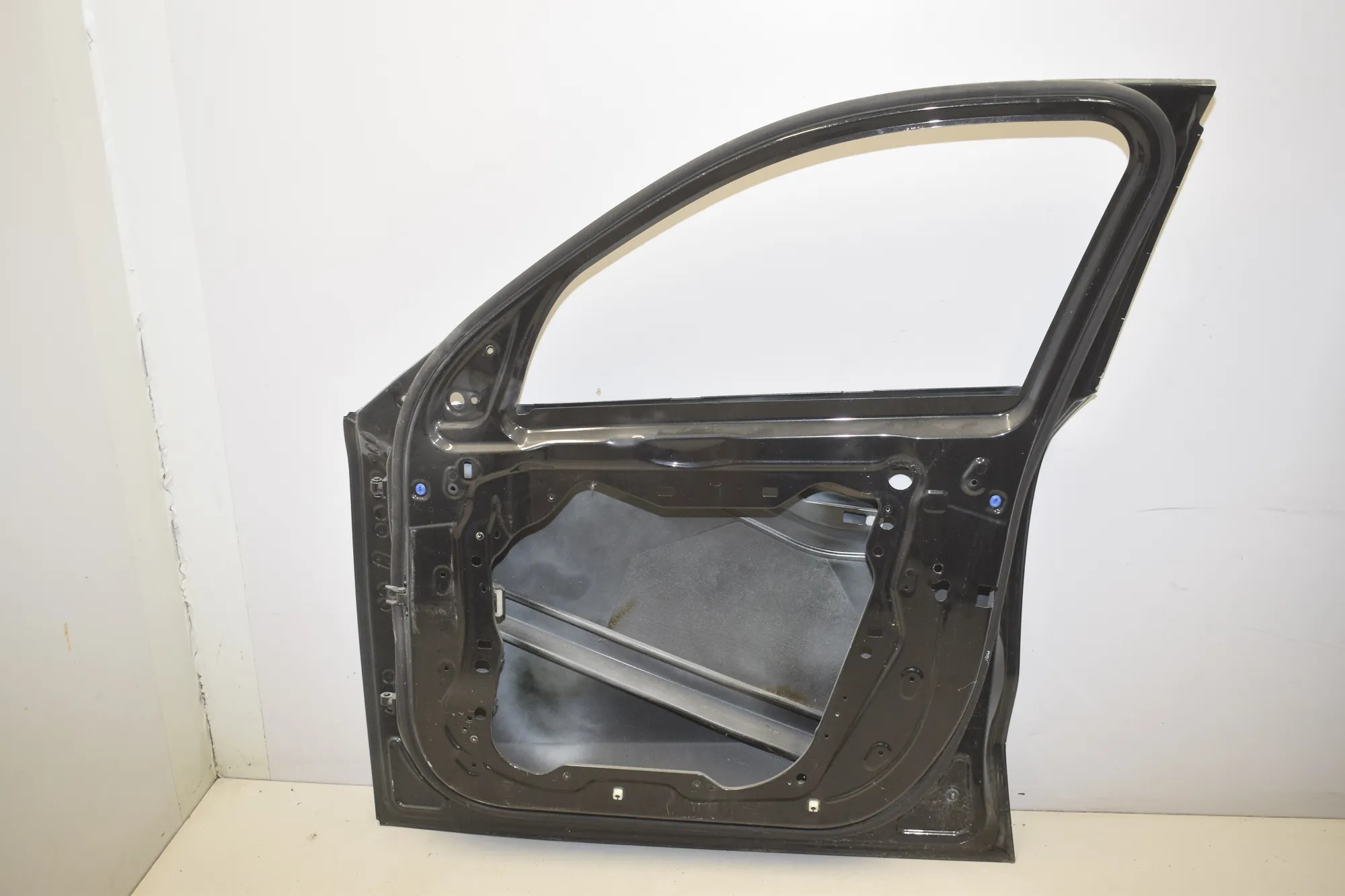Front Right Door · BMW iX1 (U11 BEV) BMW iX1 (U11 BEV) iX1 eDrive 20 2025 – 4