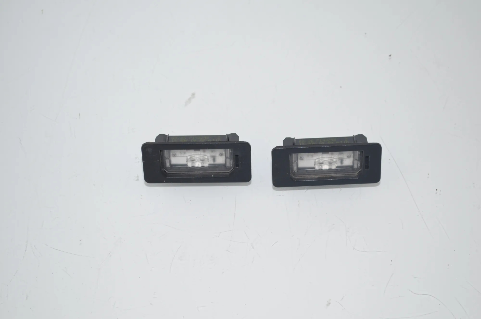License Plate Lights – OEM 7193293 · BMW 3 Touring (G21) (2019 - -) 320 d 2019