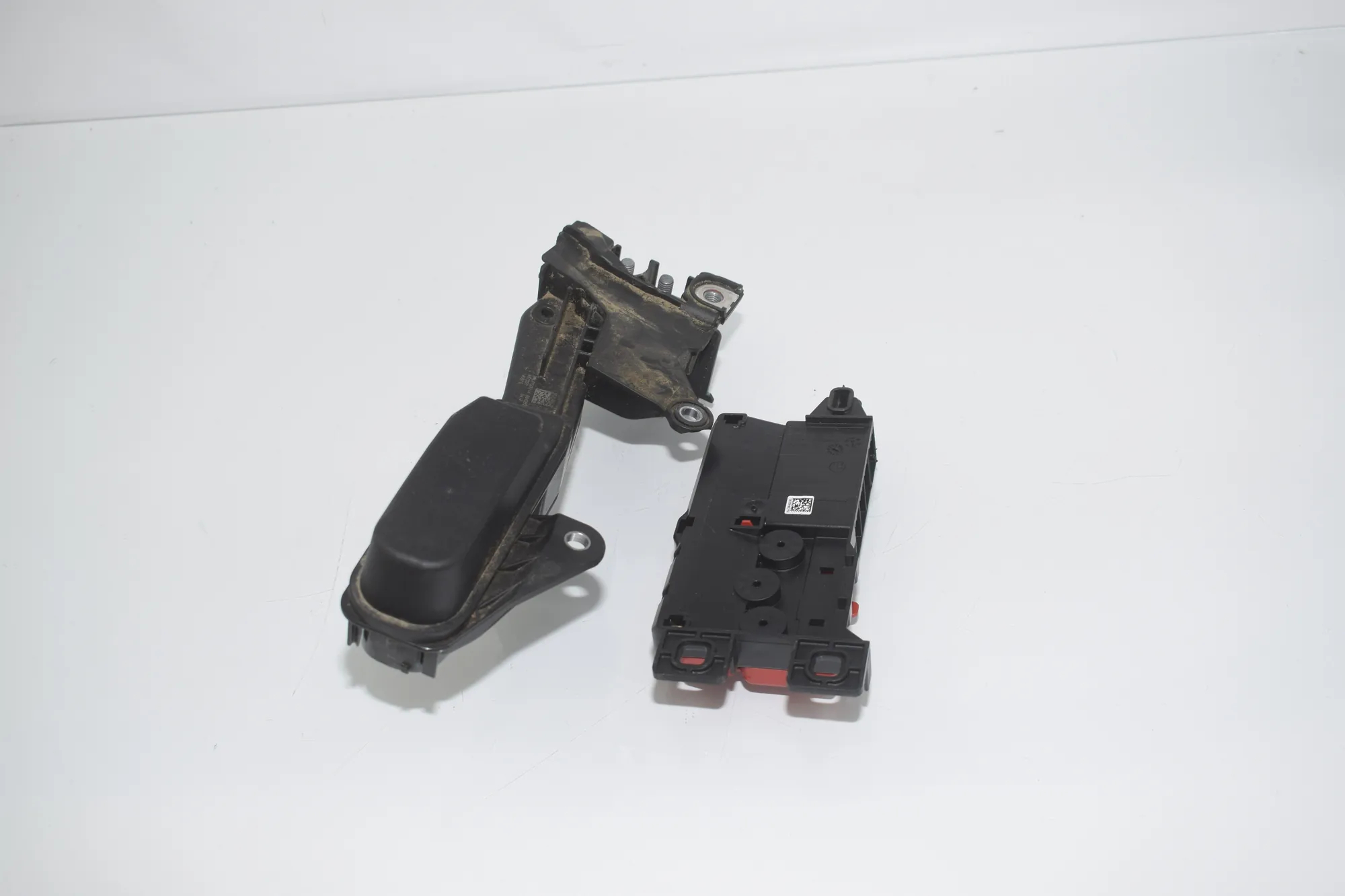 Power Distribution Unit – OEM 6842527 · BMW 3 Touring (G21) (2019 - -) 320 d 2019 – 4