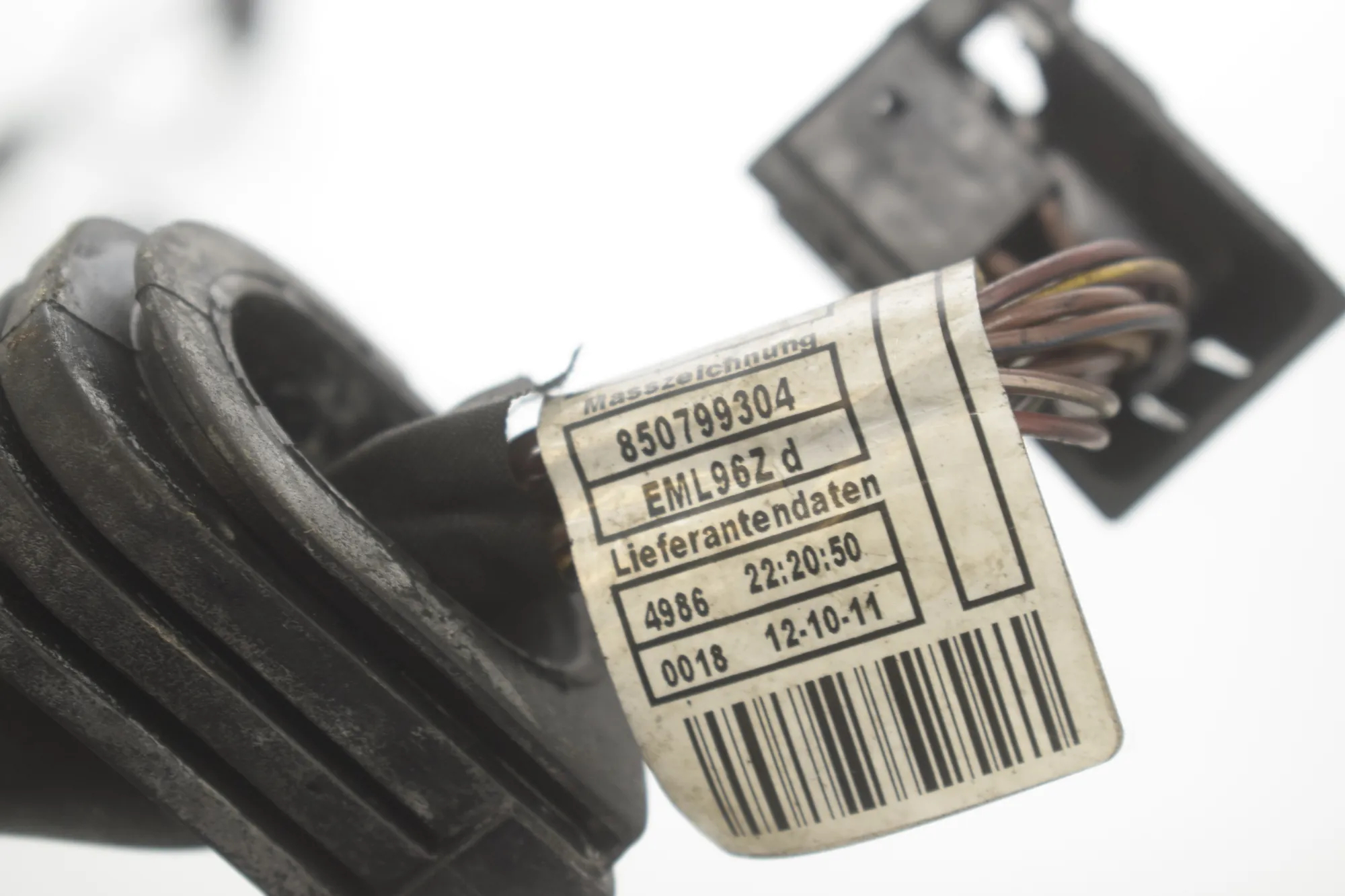 Fuel Injector Wire Connection – OEM 8583575 · BMW 5 Touring (F11) 535 d xDrive 2011 – 4