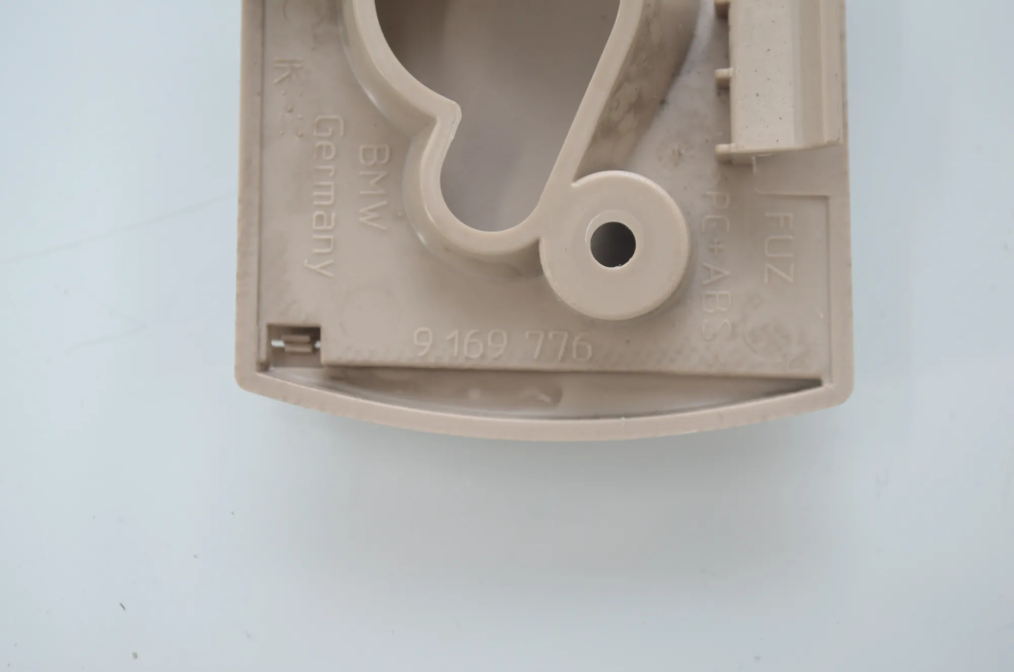 Other Interior Parts – OEM 9169775 · BMW 5 Touring (F11) 535 d xDrive 2011 – 6