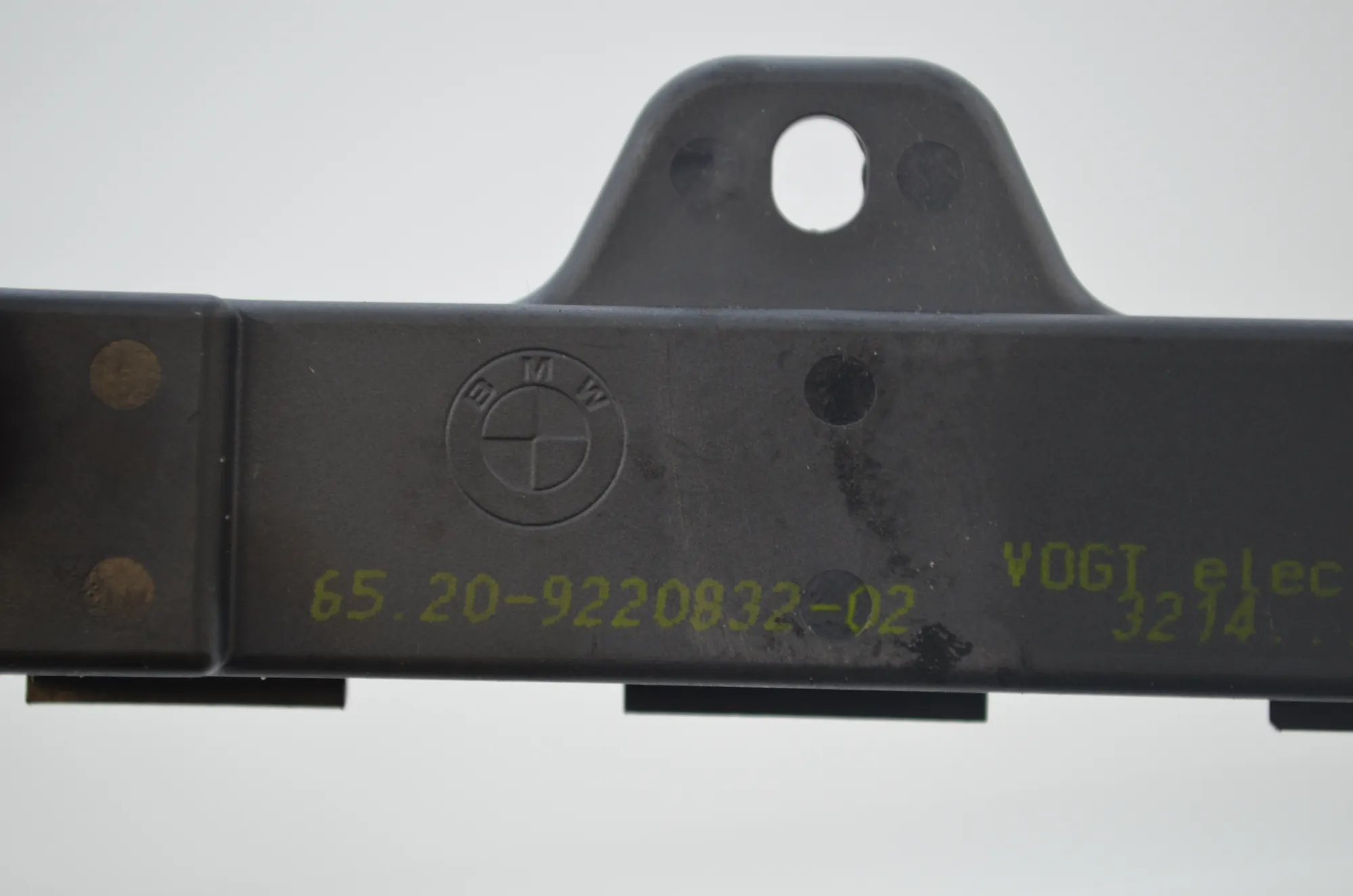 Antenna Amplifier – OEM 7276073 · BMW 5 Touring (F11) 535 d xDrive 2011 – 10