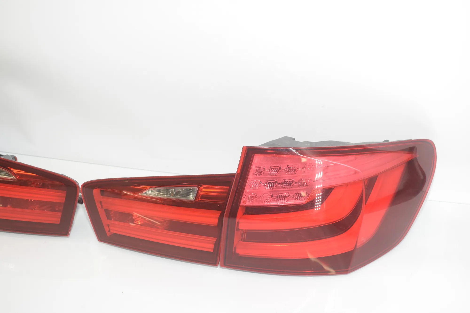Rear Tail Light Set – OEM 7203227 · BMW 5 Touring (F11) 535 d xDrive 2011 – 3