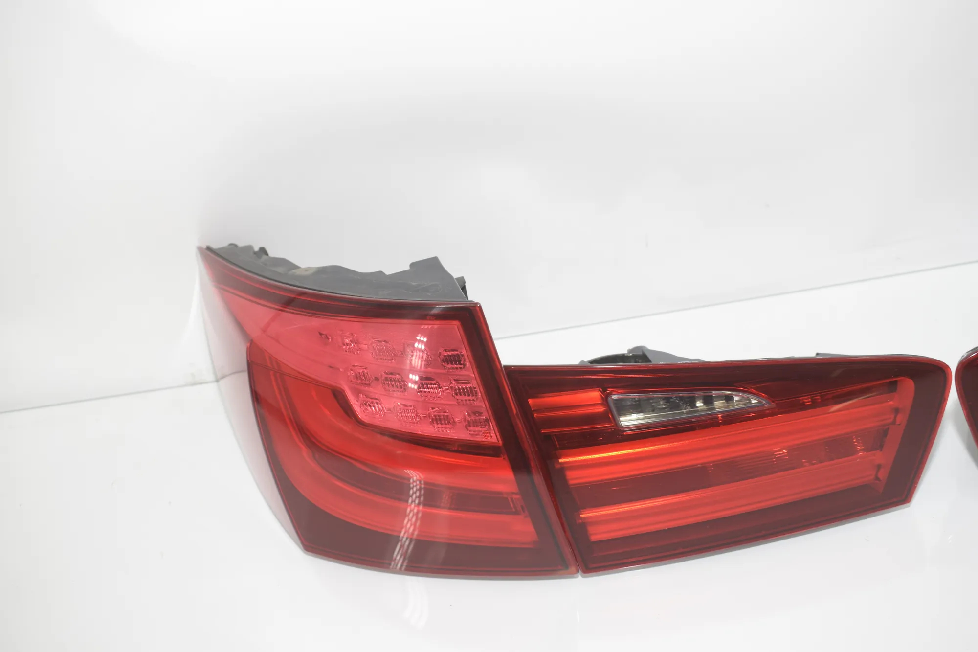 Rear Tail Light Set – OEM 7203227 · BMW 5 Touring (F11) 535 d xDrive 2011 – 4