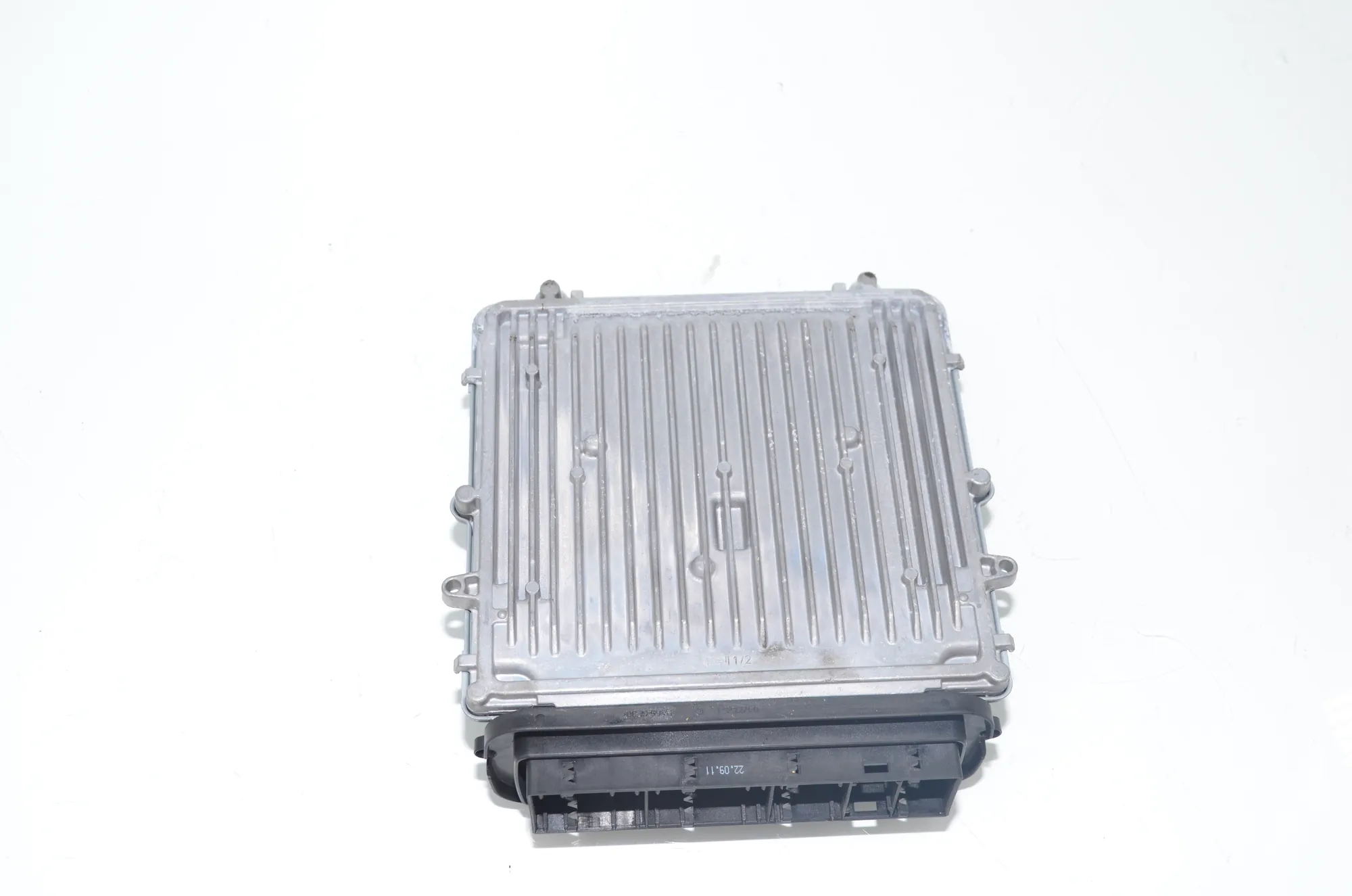 Engine Ignition ECU Set – OEM 9268751 · BMW 5 Touring (F11) 535 d xDrive 2011 – 9
