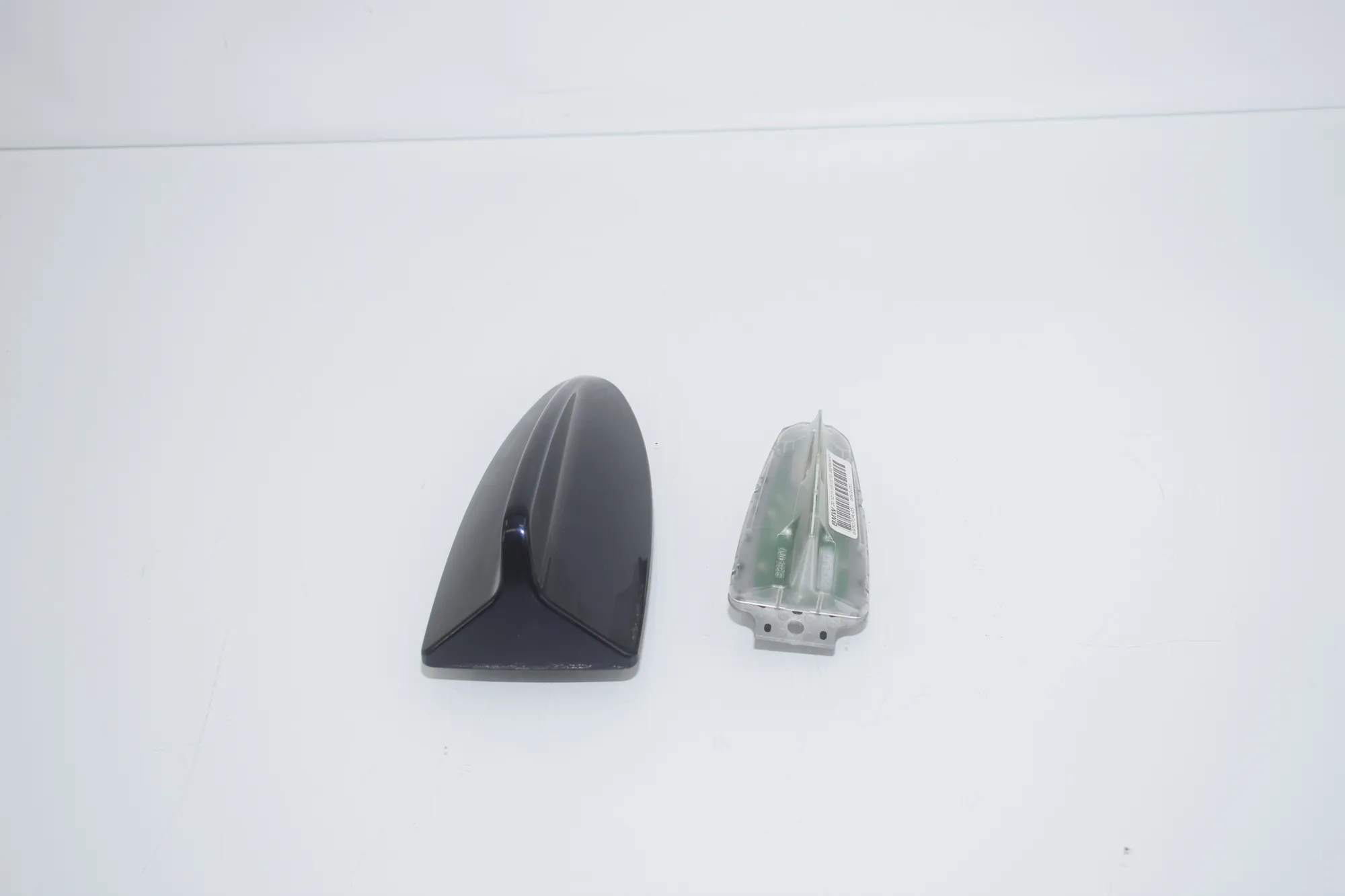 Antenna Trim – OEM 6950704 · BMW 5 Touring (F11) 535 d xDrive 2011 – 2