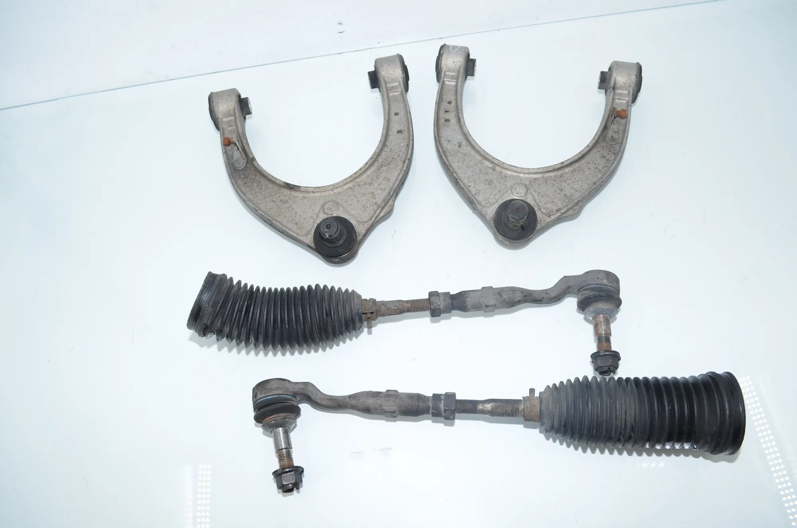 Front Left Upper Control Arm – OEM 6775967 · BMW 5 Touring (F11) 535 d xDrive 2011 – 2