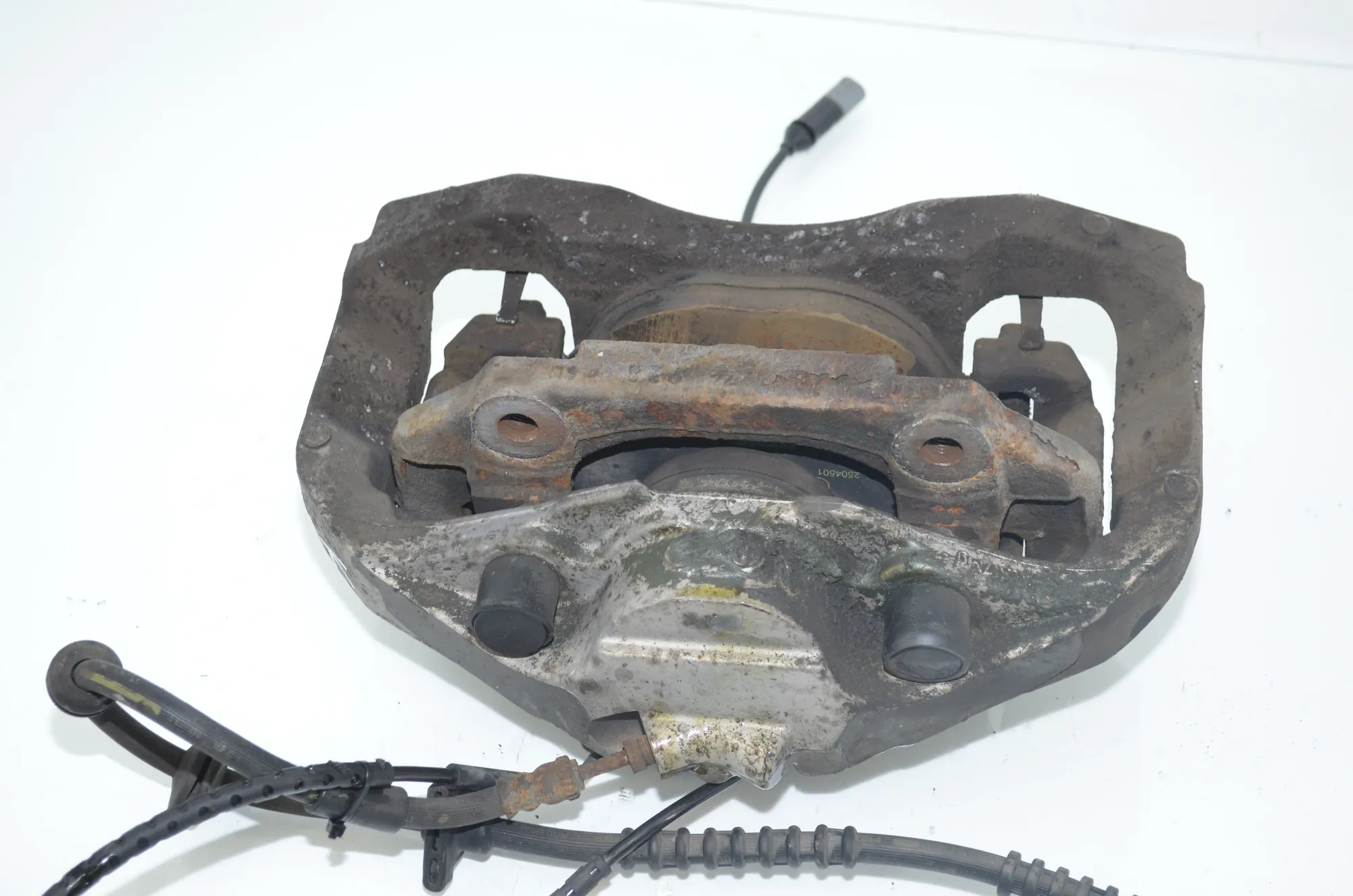 Front Left Brake Caliper – OEM 6786817 · BMW 5 Touring (F11) 535 d xDrive 2011 – 4