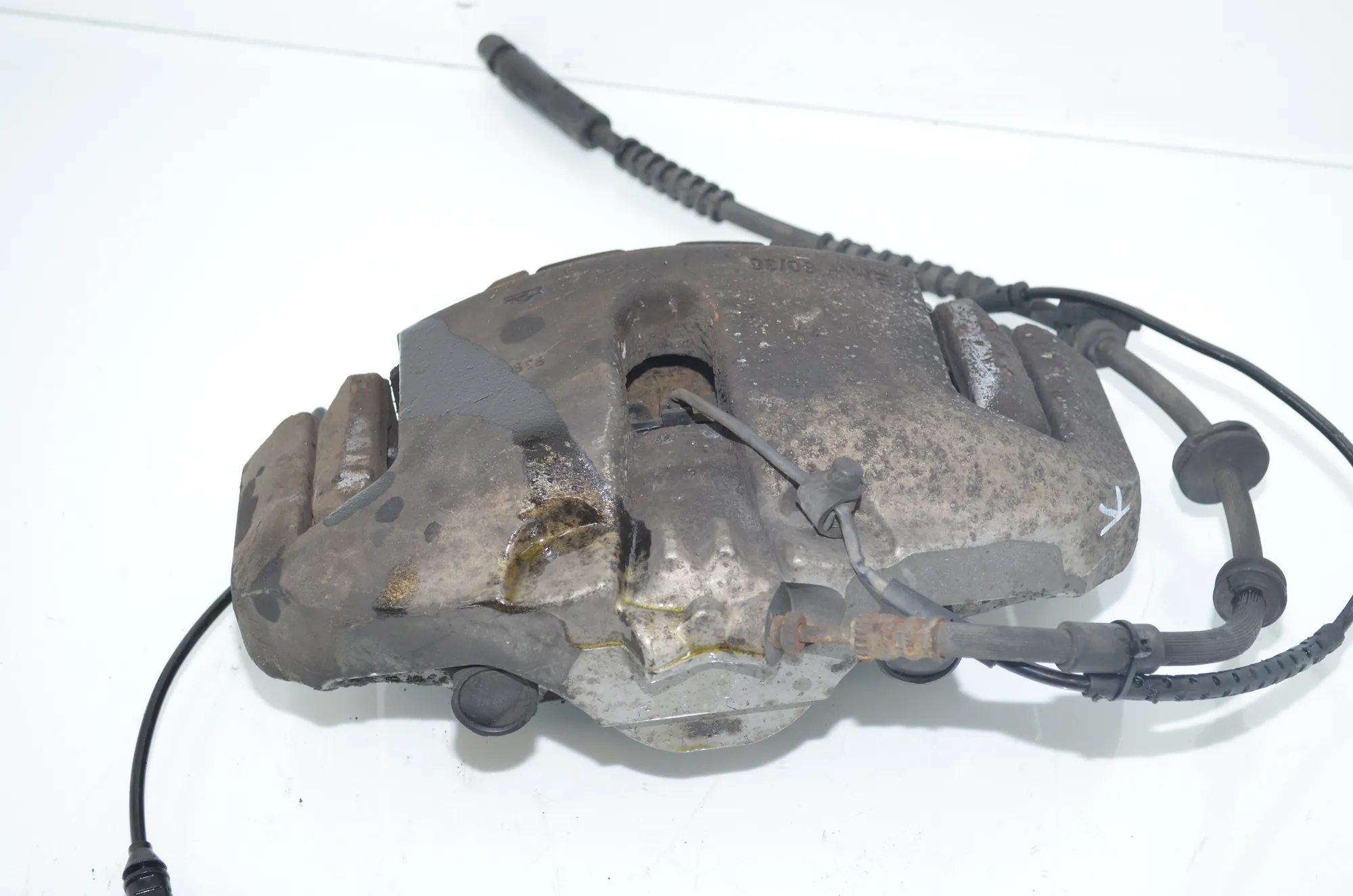 Front Left Brake Caliper – OEM 6786817 · BMW 5 Touring (F11) 535 d xDrive 2011 – 2