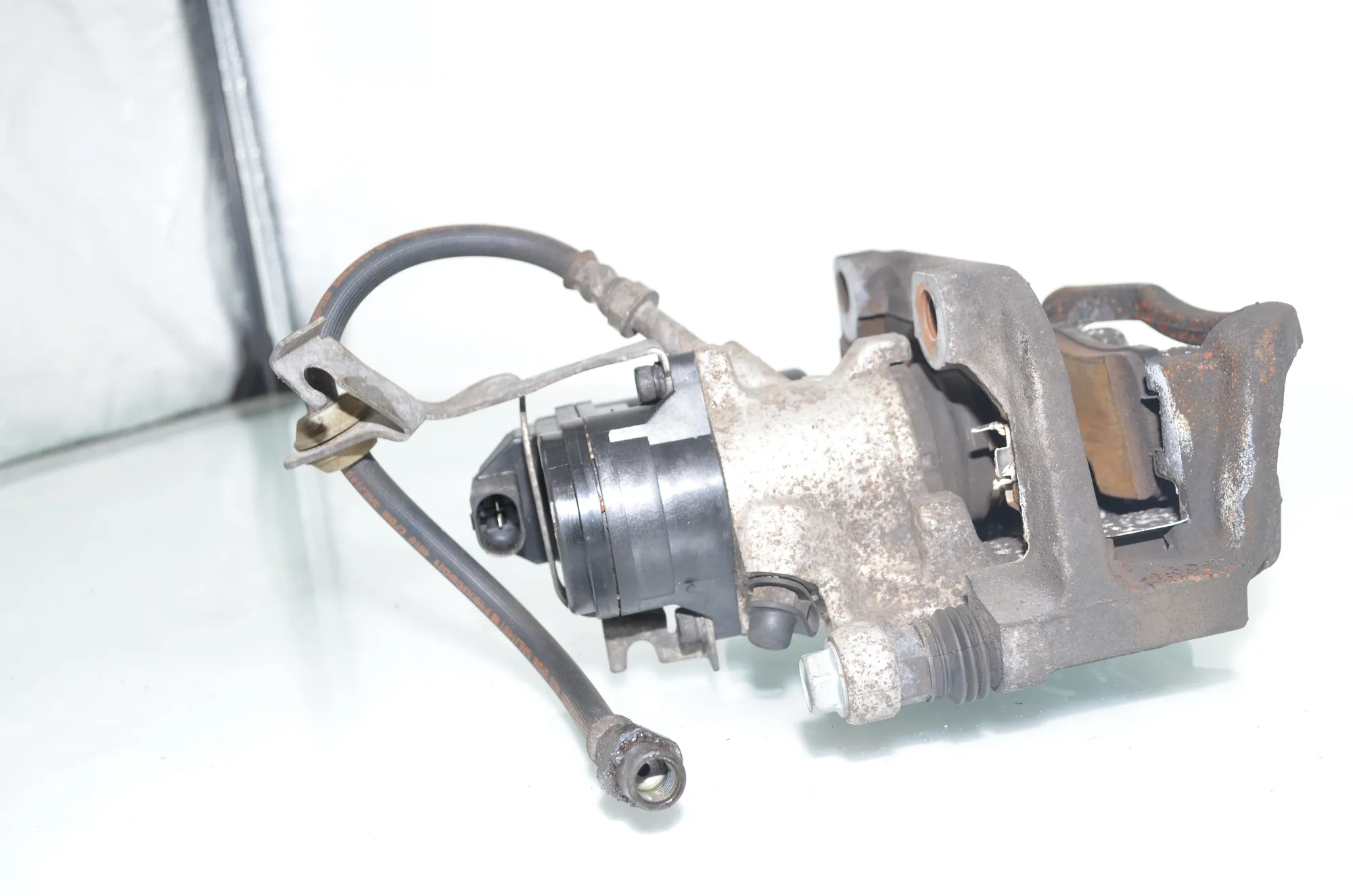 Rear Left Brake Caliper – OEM 8836837 · BMW 3 Touring (G21) (2019 - -) 320 d 2019 – 4
