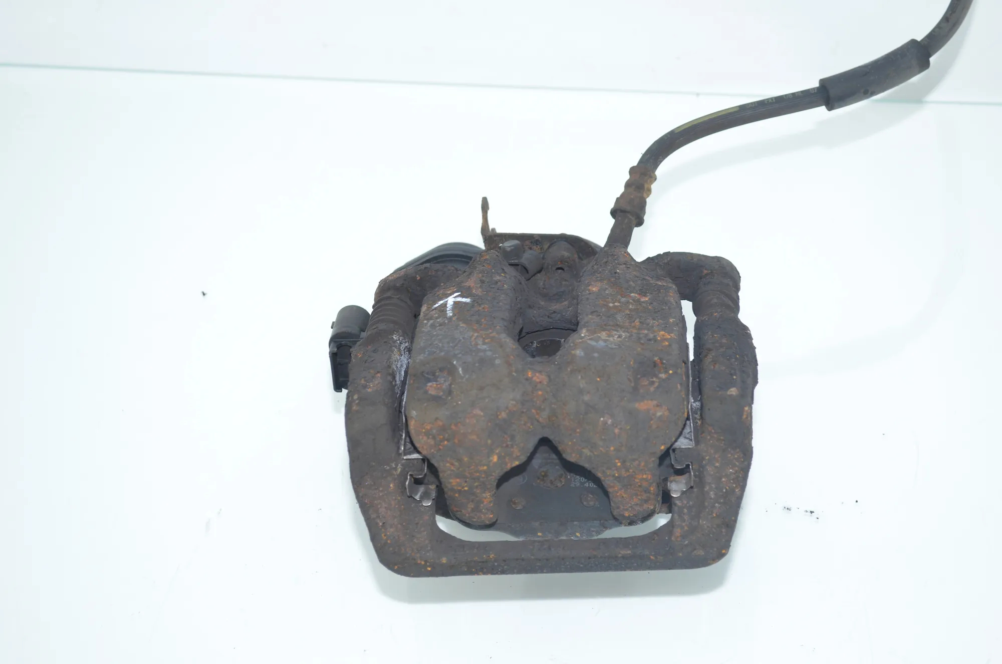 Rear Left Brake Caliper – OEM 6793047 · BMW 5 Touring (F11) 535 d xDrive 2011