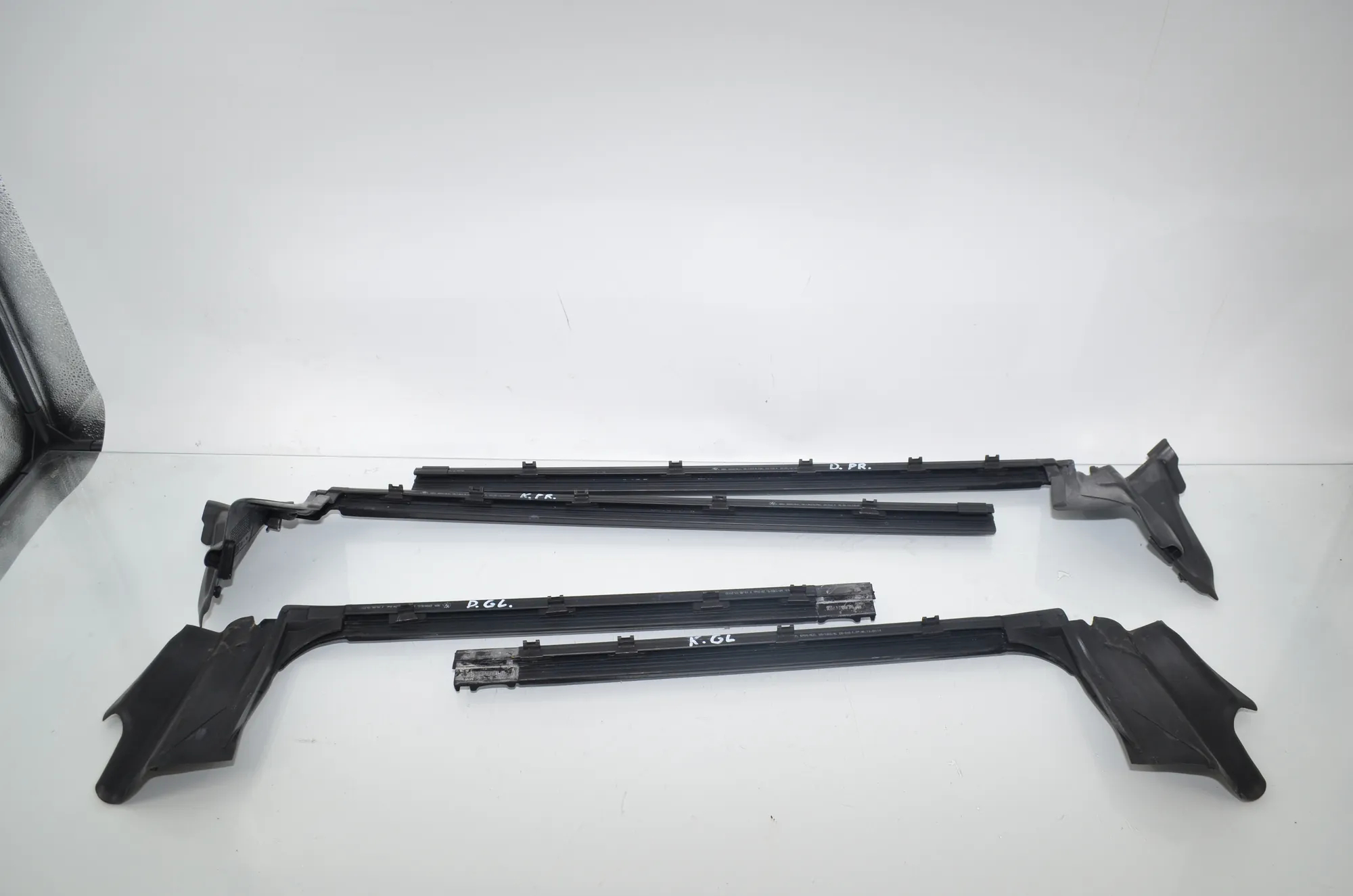 Rear Right Door Window Strip – OEM 7275293 · BMW 6 Gran Coupe (F06) 640 d 2012 – 3