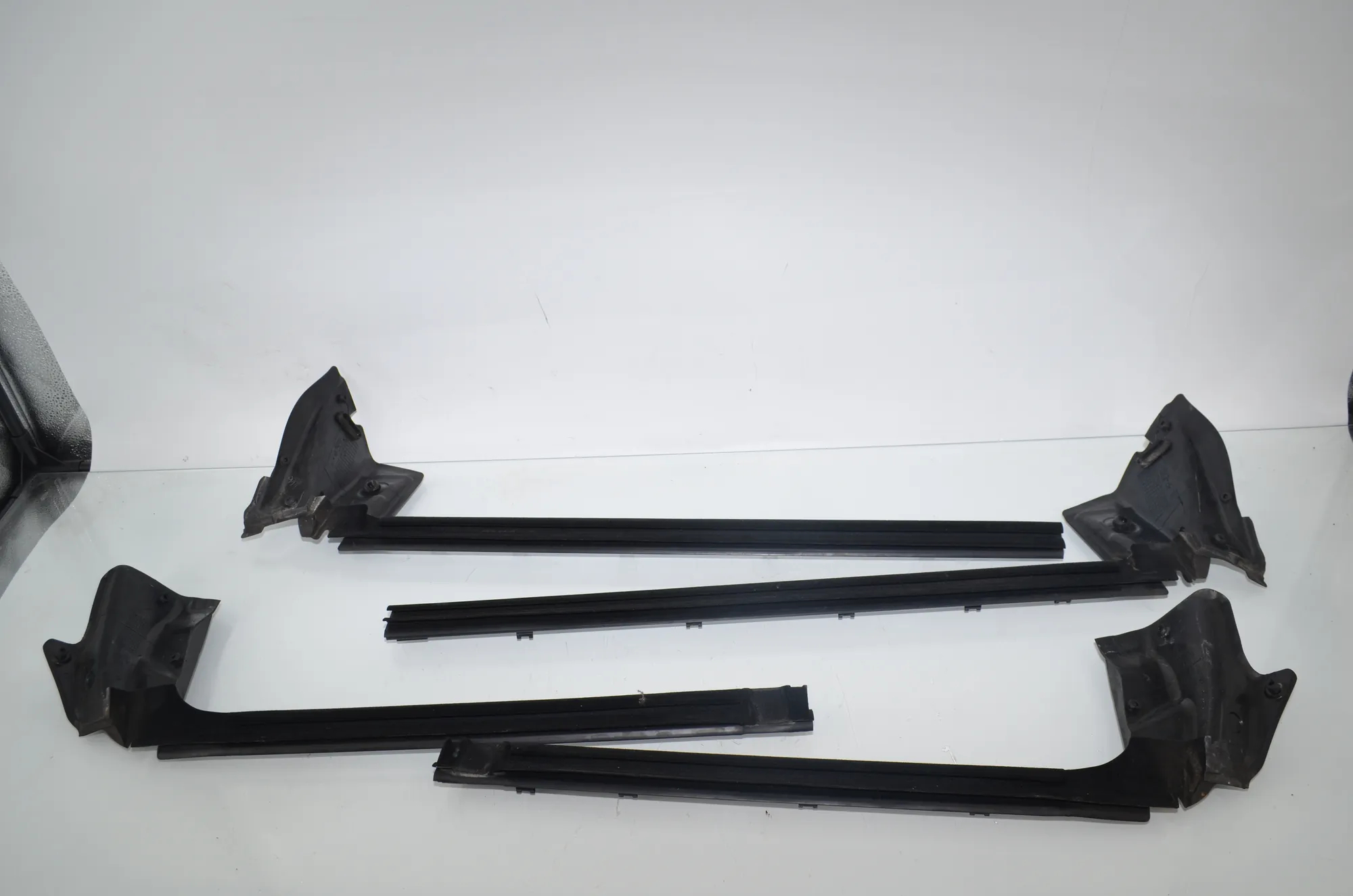 Rear Right Door Window Strip – OEM 7275293 · BMW 6 Gran Coupe (F06) 640 d 2012 – 2