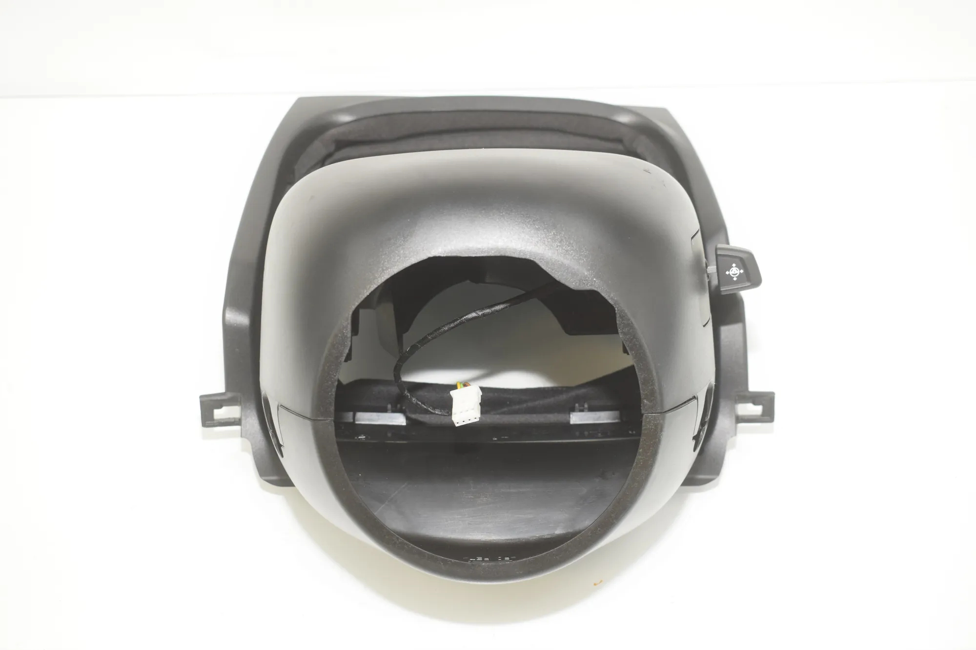 Steering Mechanism Trim – OEM 9220824 · BMW 6 Gran Coupe (F06) 640 d 2012 – 2
