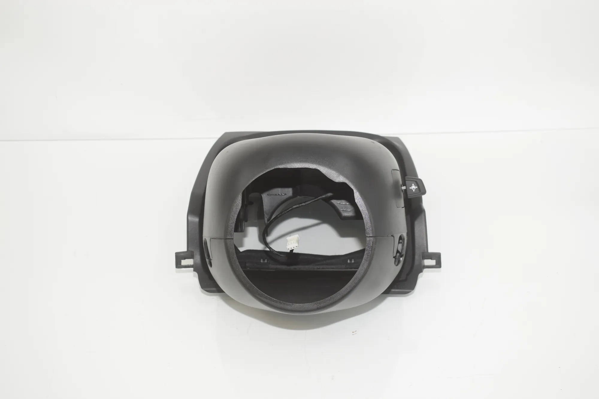 Steering Mechanism Trim – OEM 9220824 · BMW 6 Gran Coupe (F06) 640 d 2012
