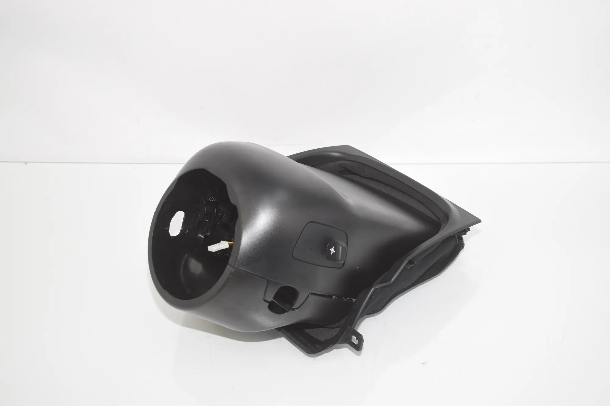 Steering Mechanism Trim – OEM 9220824 · BMW 6 Gran Coupe (F06) 640 d 2012 – 3