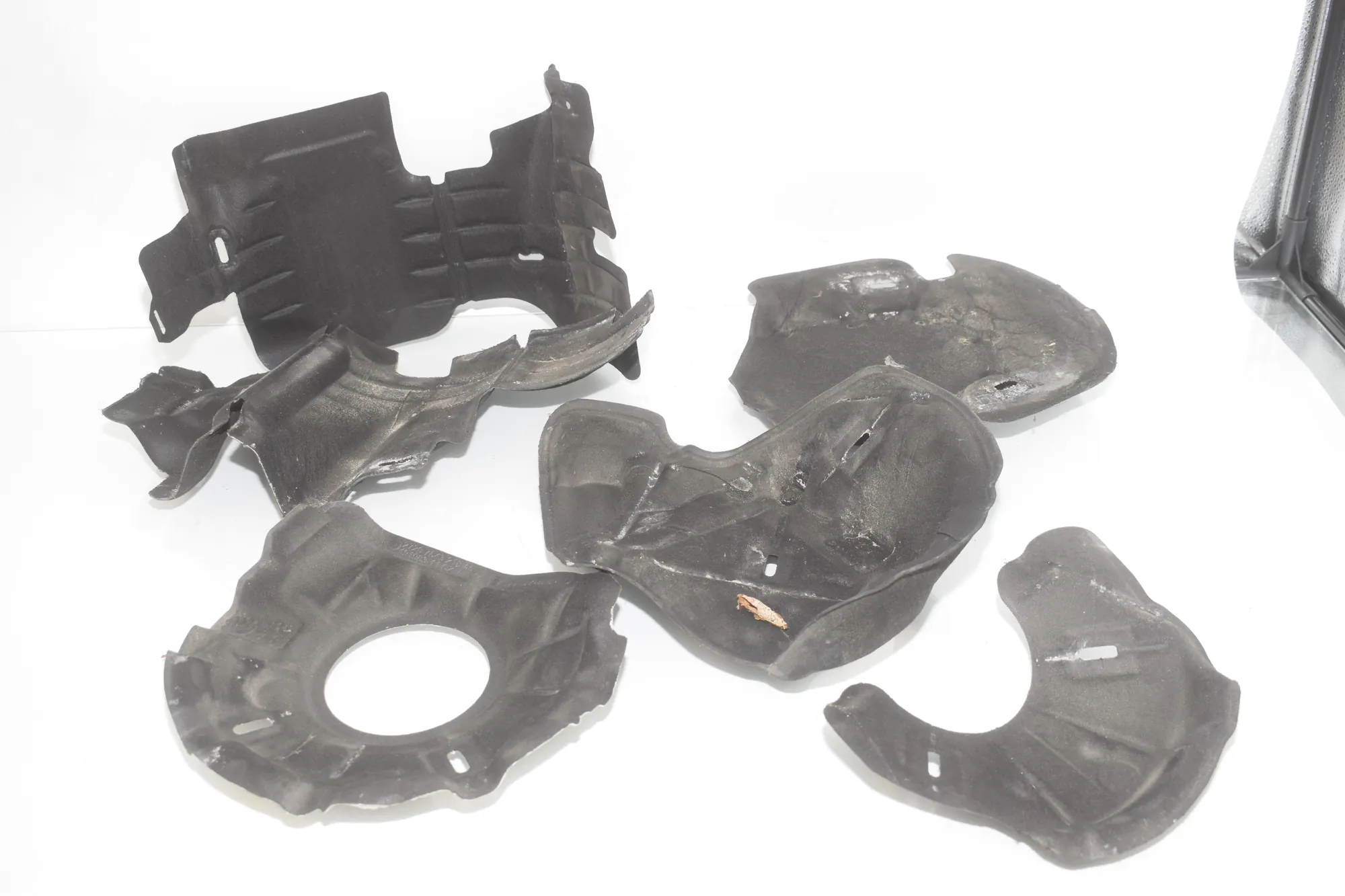 Sound Insulation – OEM 7643218 · BMW i3 (I01) s Electric 2020 – 3