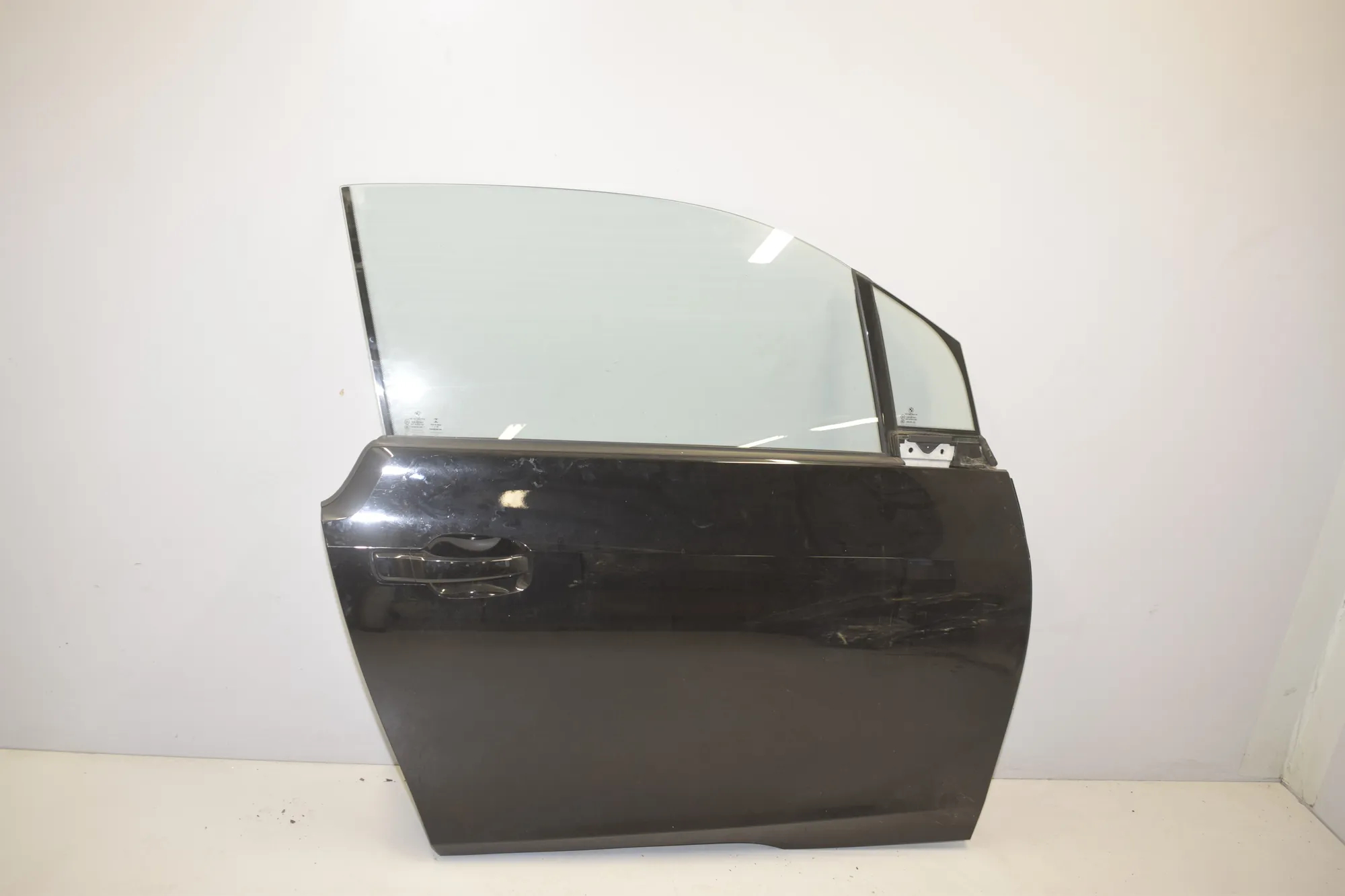 Front Right Door – OEM 000 · BMW i3 (I01) s Electric 2020