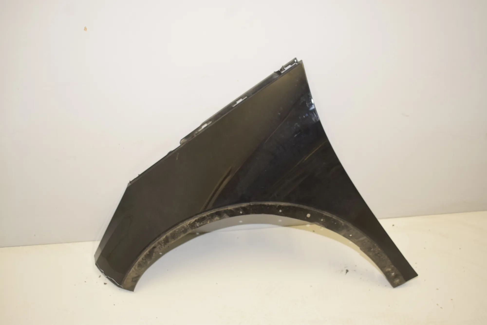 Front Left Fender – OEM 7482691 · BMW i3 (I01) s Electric 2020