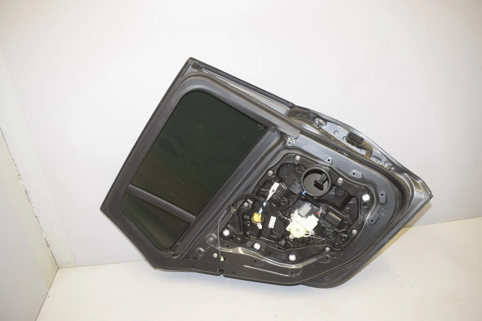 Rear Left Door – OEM 000 · BMW 3 Touring (G21) (2019 - -) 320 d 2019 – 4