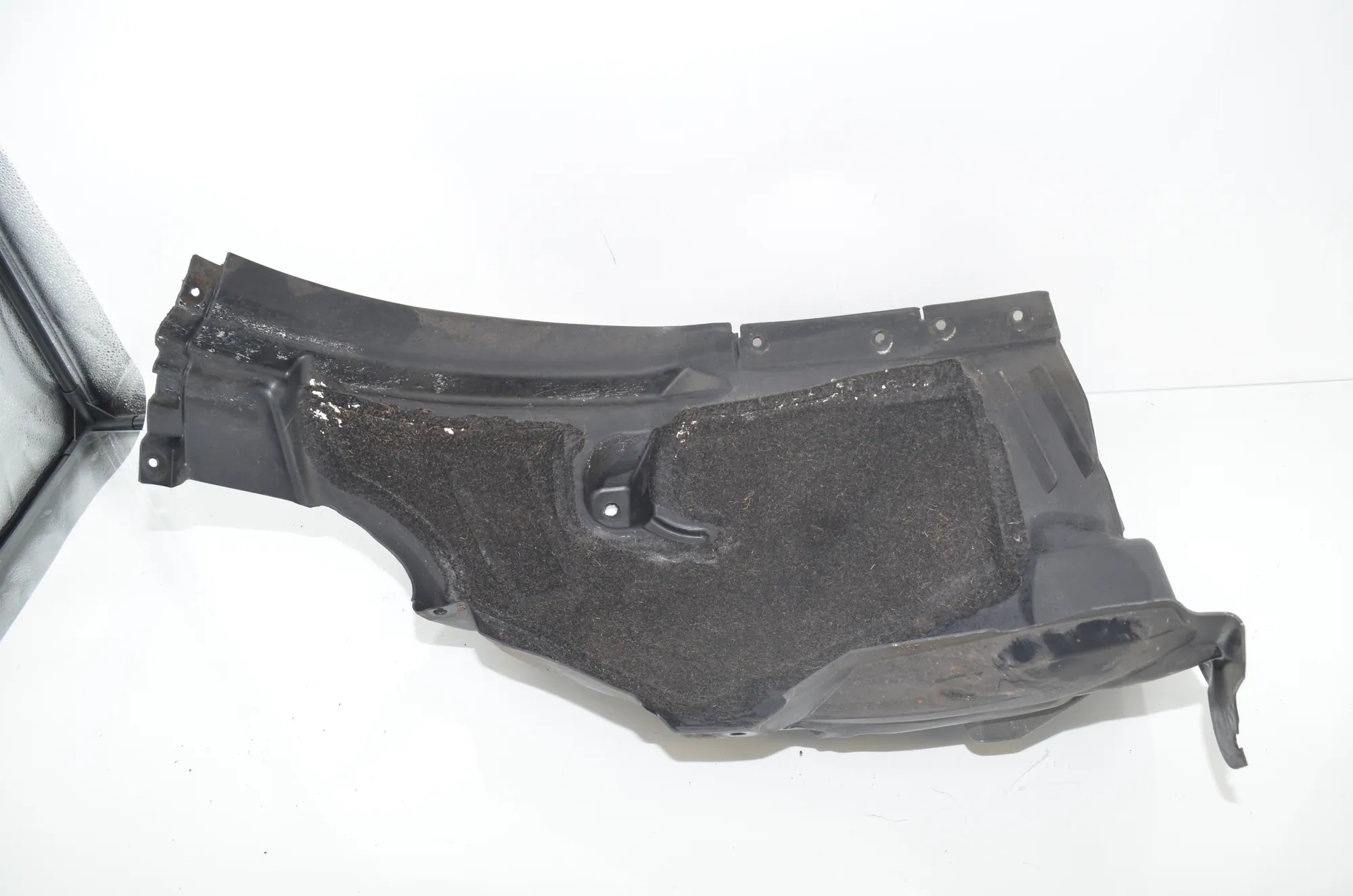 Front Left Arch Liner Rear Part – OEM 7368601 · BMW i3 (I01) s Electric 2020 – 2