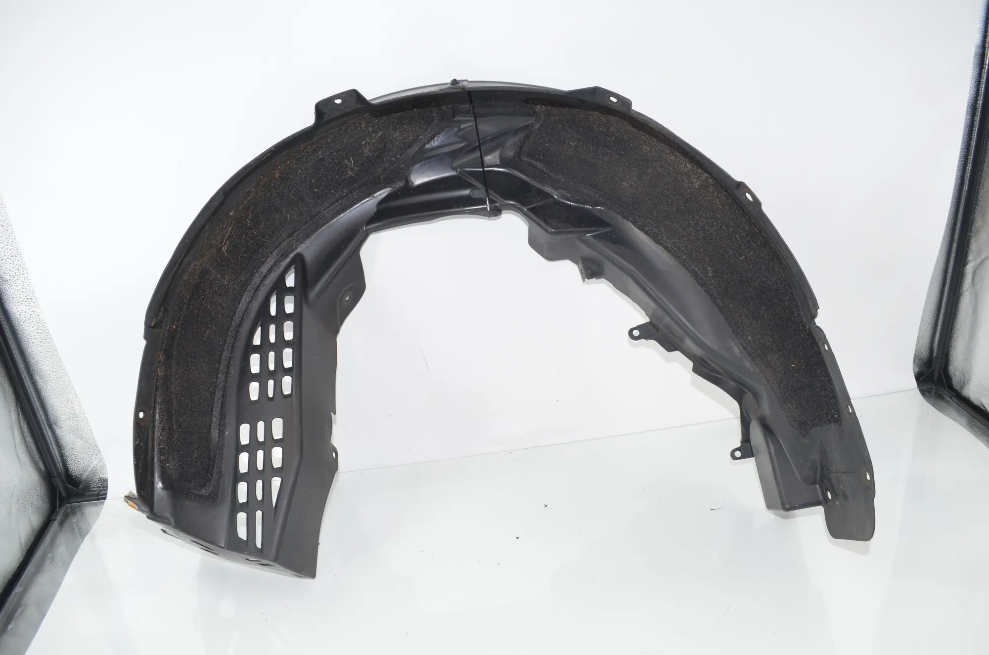 Rear Right Arch Liner – OEM 7394078 · BMW i3 (I01) s Electric 2020 – 2