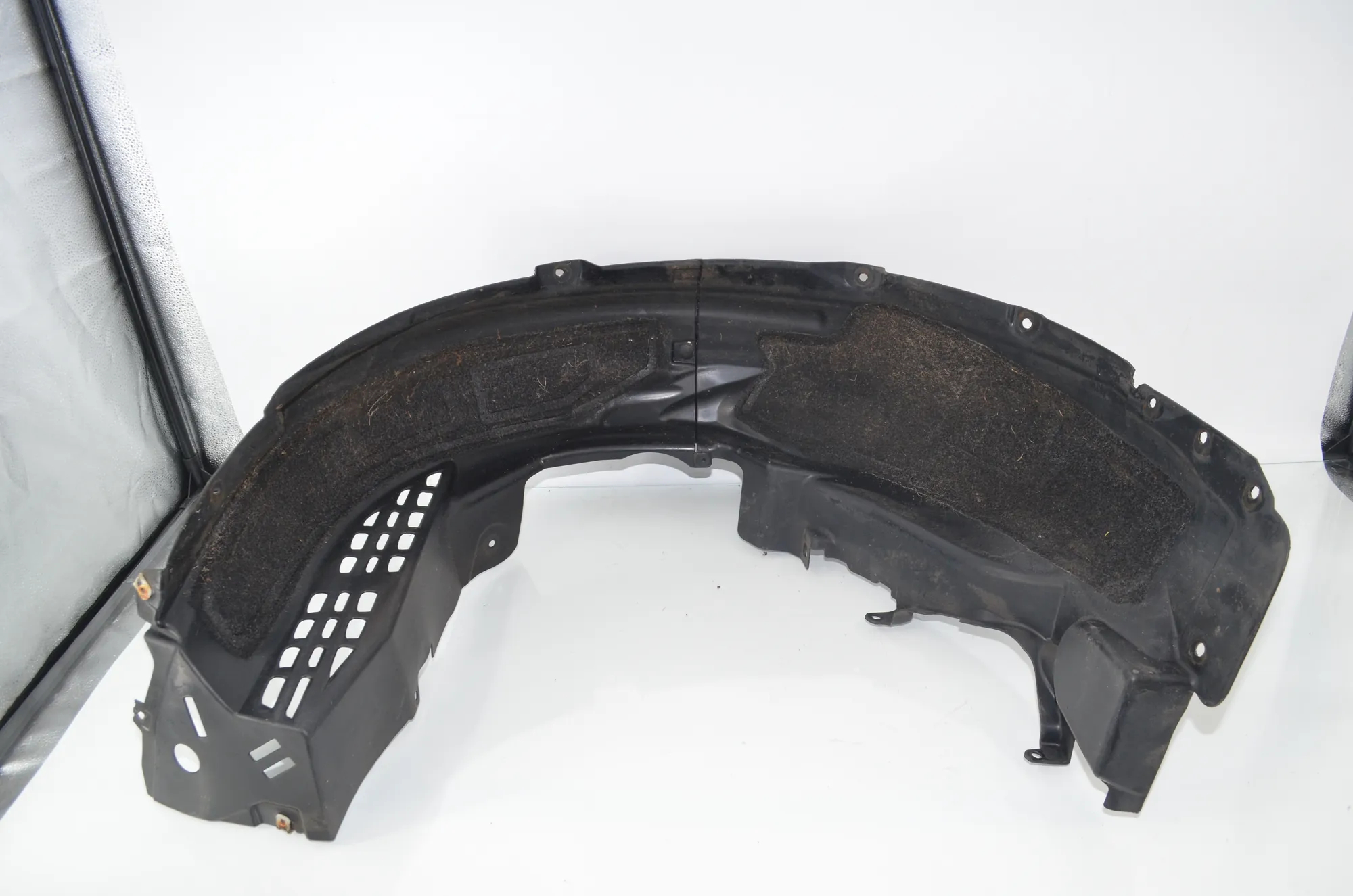Rear Right Arch Liner – OEM 7394078 · BMW i3 (I01) s Electric 2020