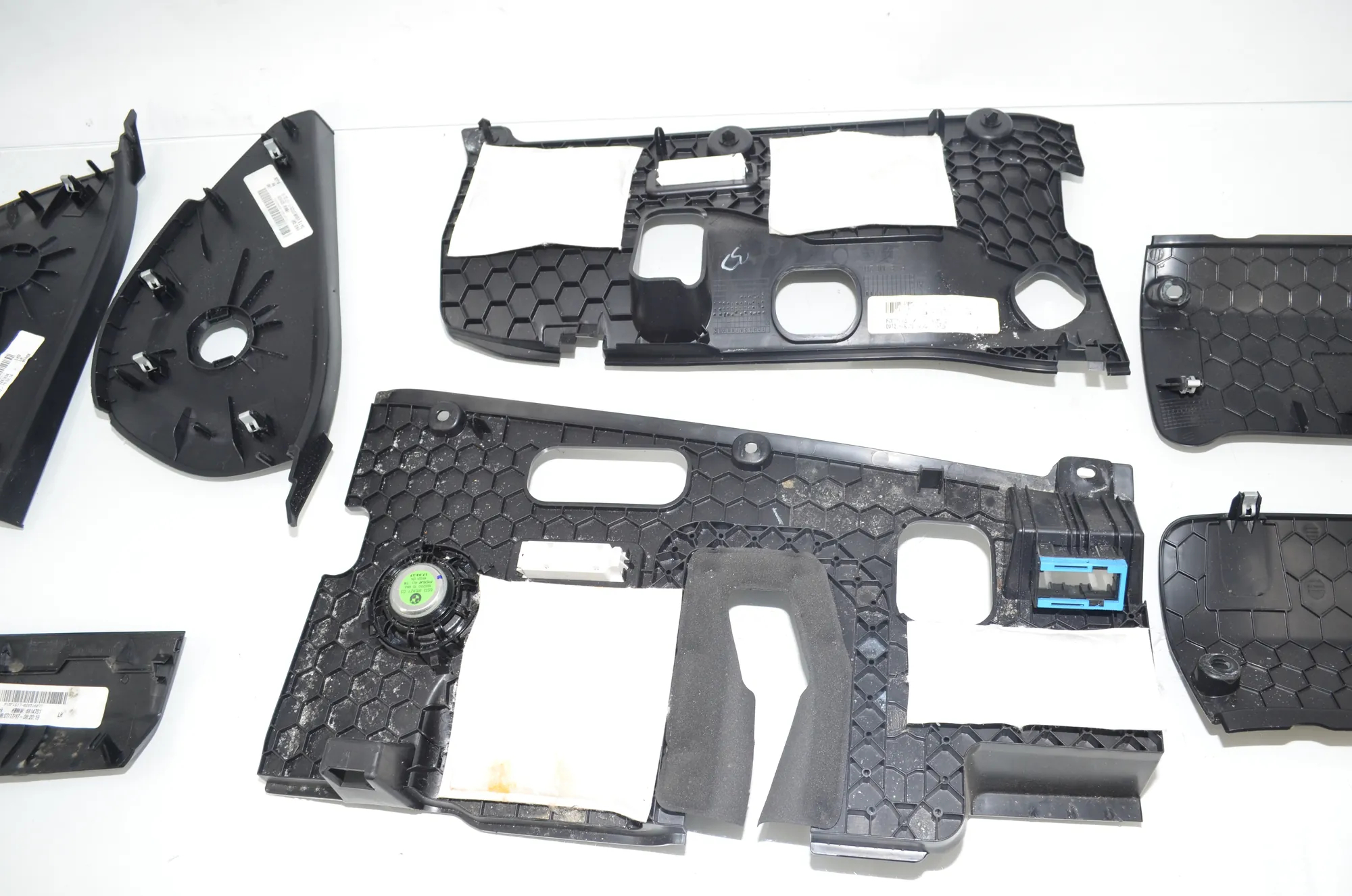 Dashboard Lower Trim – OEM 9281642 · BMW X6 (F16, F86) M 2017 – 6