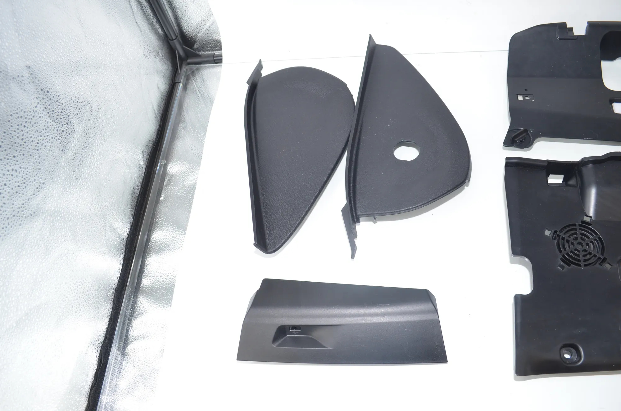 Dashboard Lower Trim – OEM 9281642 · BMW X6 (F16, F86) M 2017 – 2