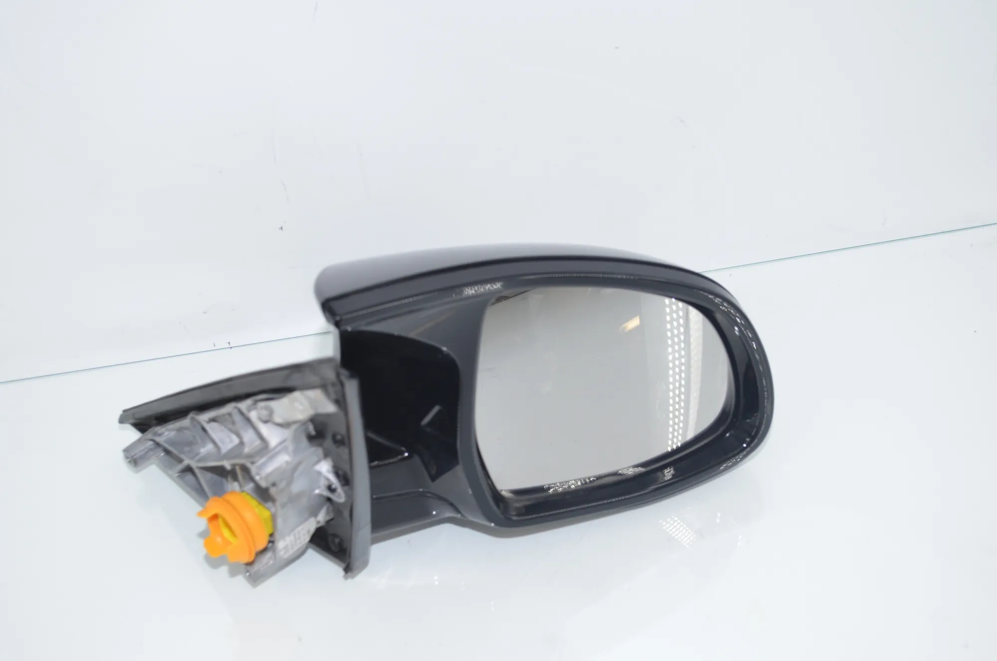 Right Side Wing Mirror – OEM 8073638 · BMW X6 (F16, F86) M 2017