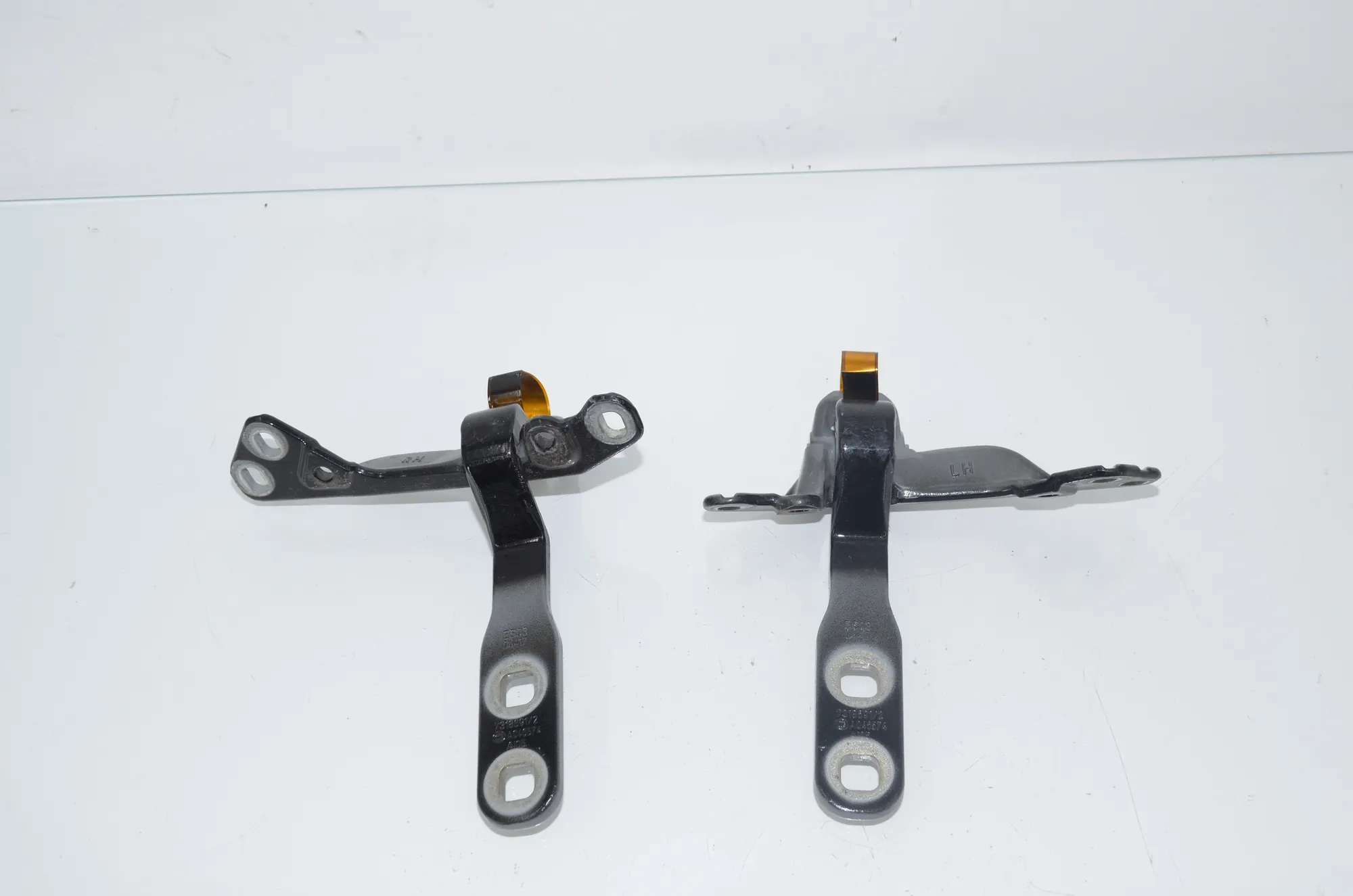 Right Side Bootlid Hinge – OEM 7318691 · BMW X6 (F16, F86) M 2017
