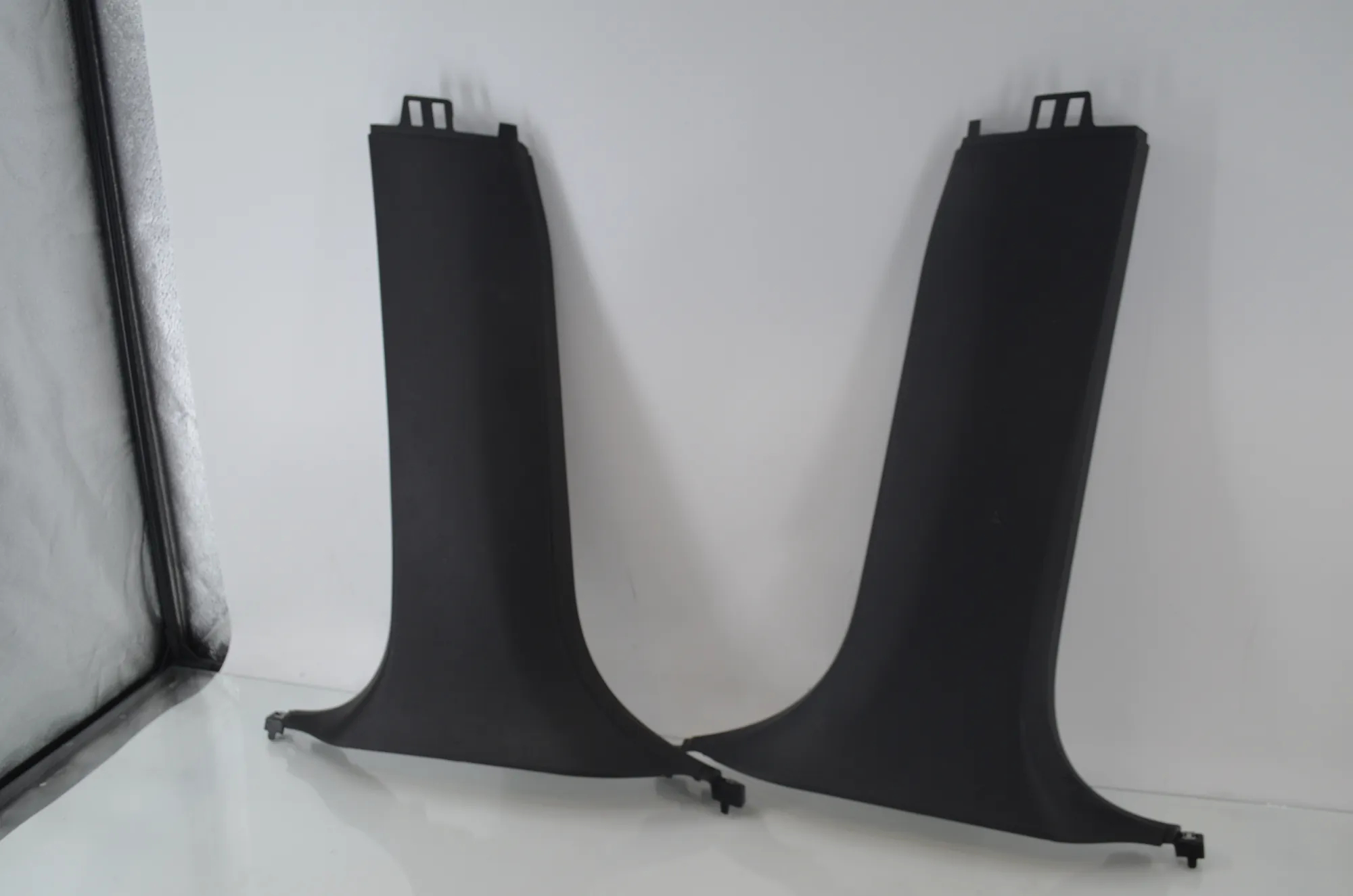 Left Side B Pillar Trim – OEM 7385627 · BMW X6 (F16, F86) M 2017
