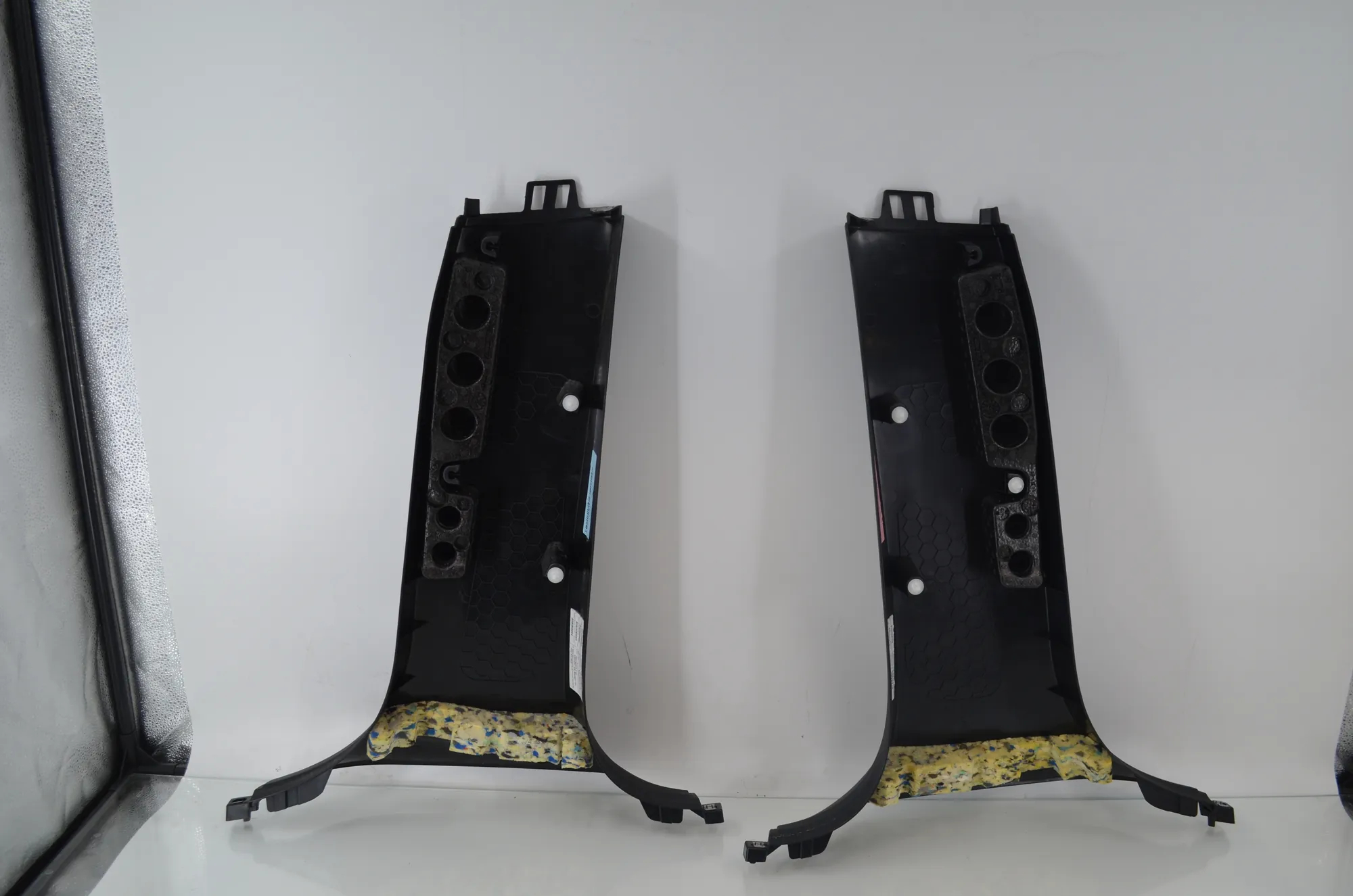 Left Side B Pillar Trim – OEM 7385627 · BMW X6 (F16, F86) M 2017 – 3